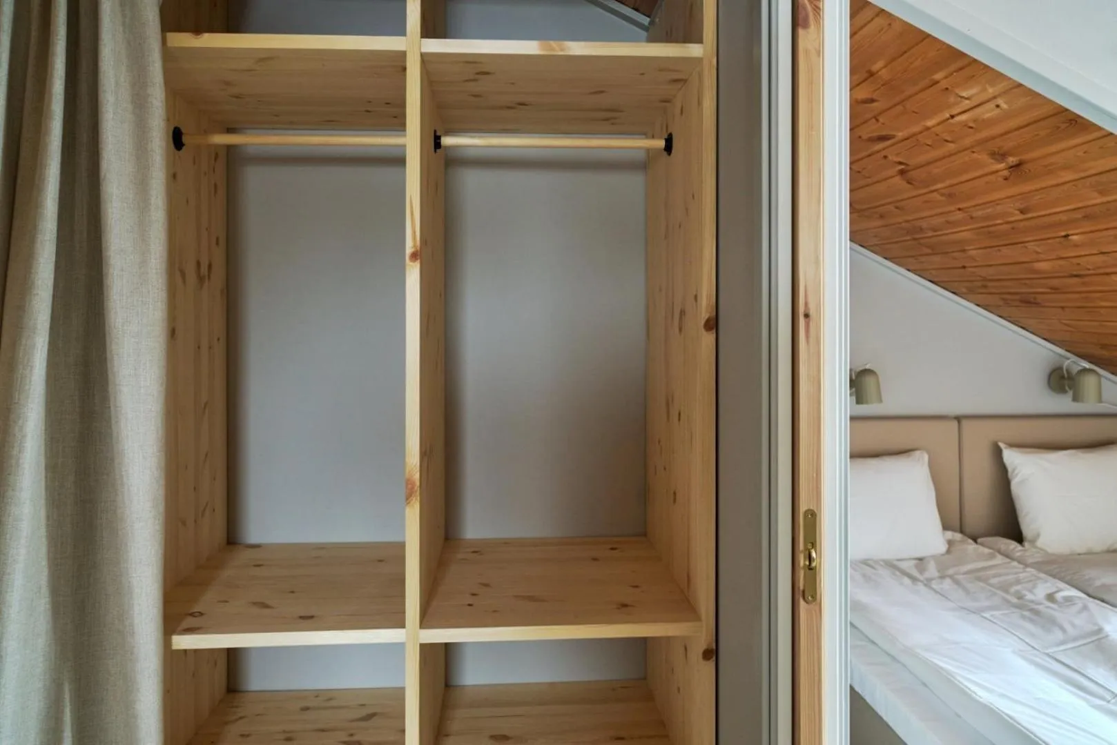 Bed in Lofsdalens Fjällhotell & Hotellbyns Lägenheter