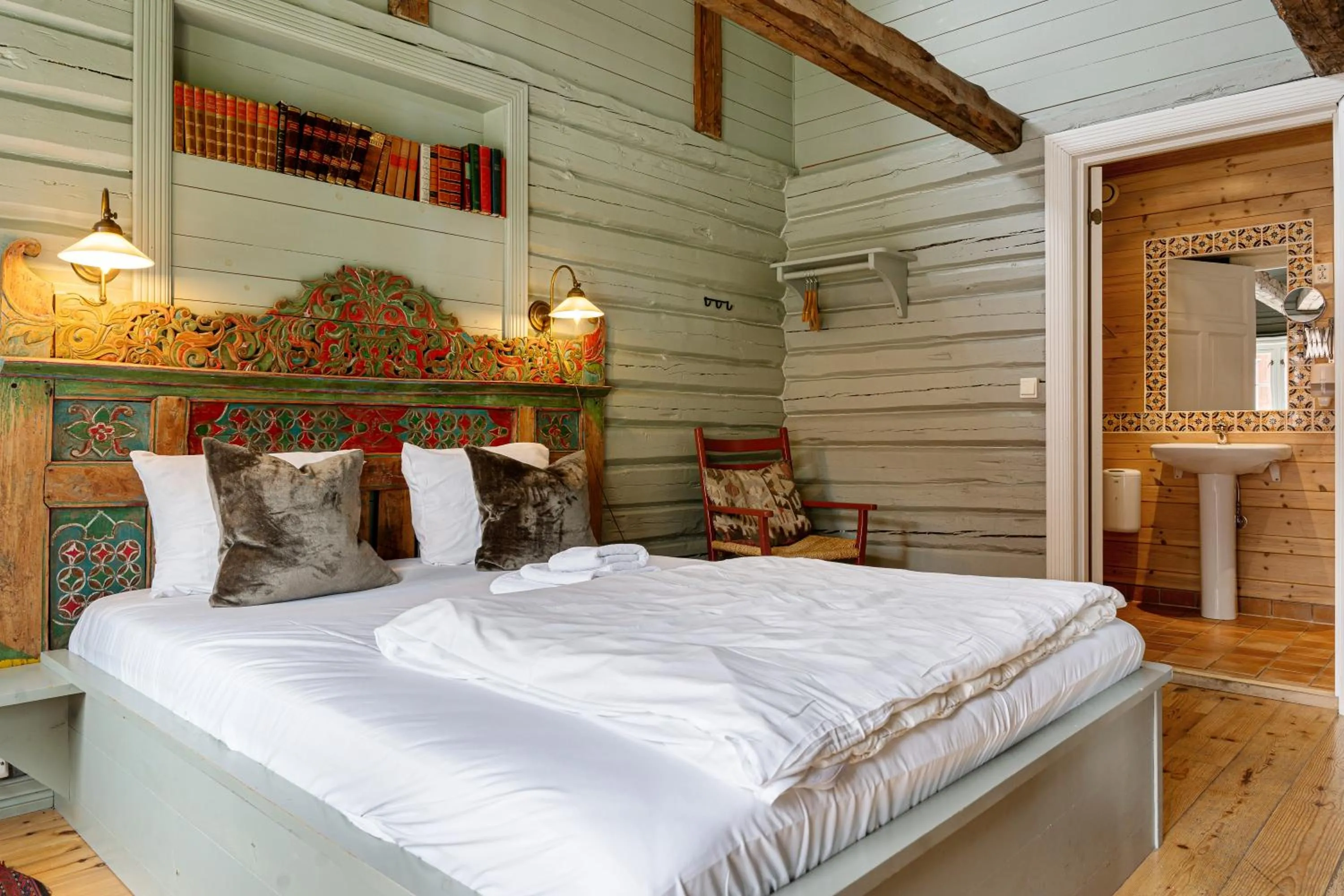 Bed in Kleivstua Hotel near Krokskogen
