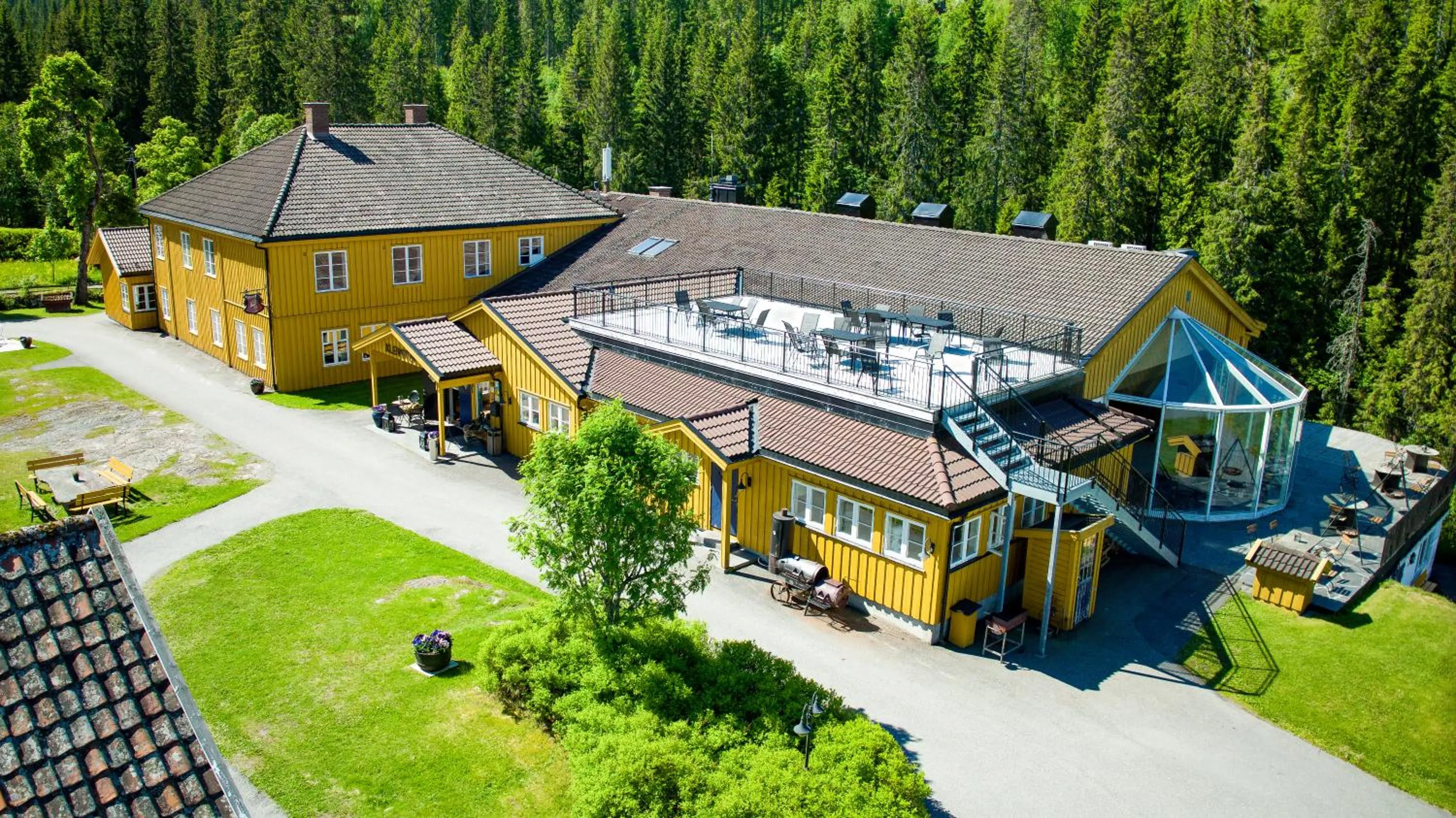 Property building in Kleivstua Hotel near Krokskogen
