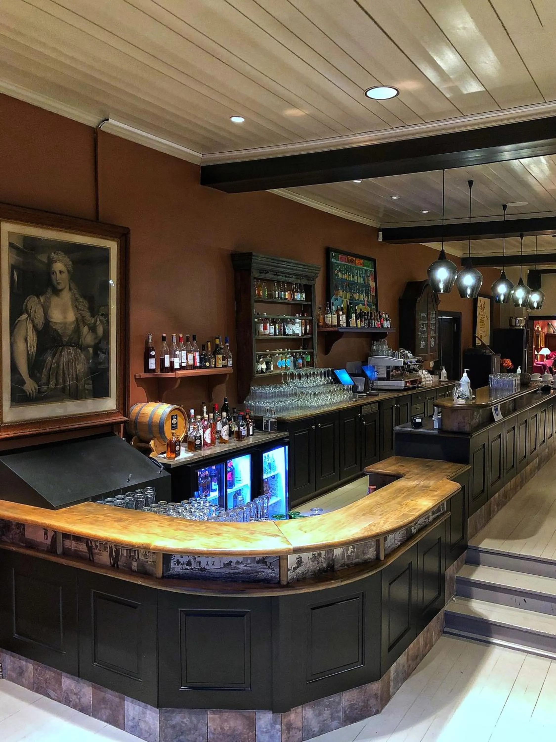 Restaurant/places to eat in Kleivstua Hotel near Krokskogen
