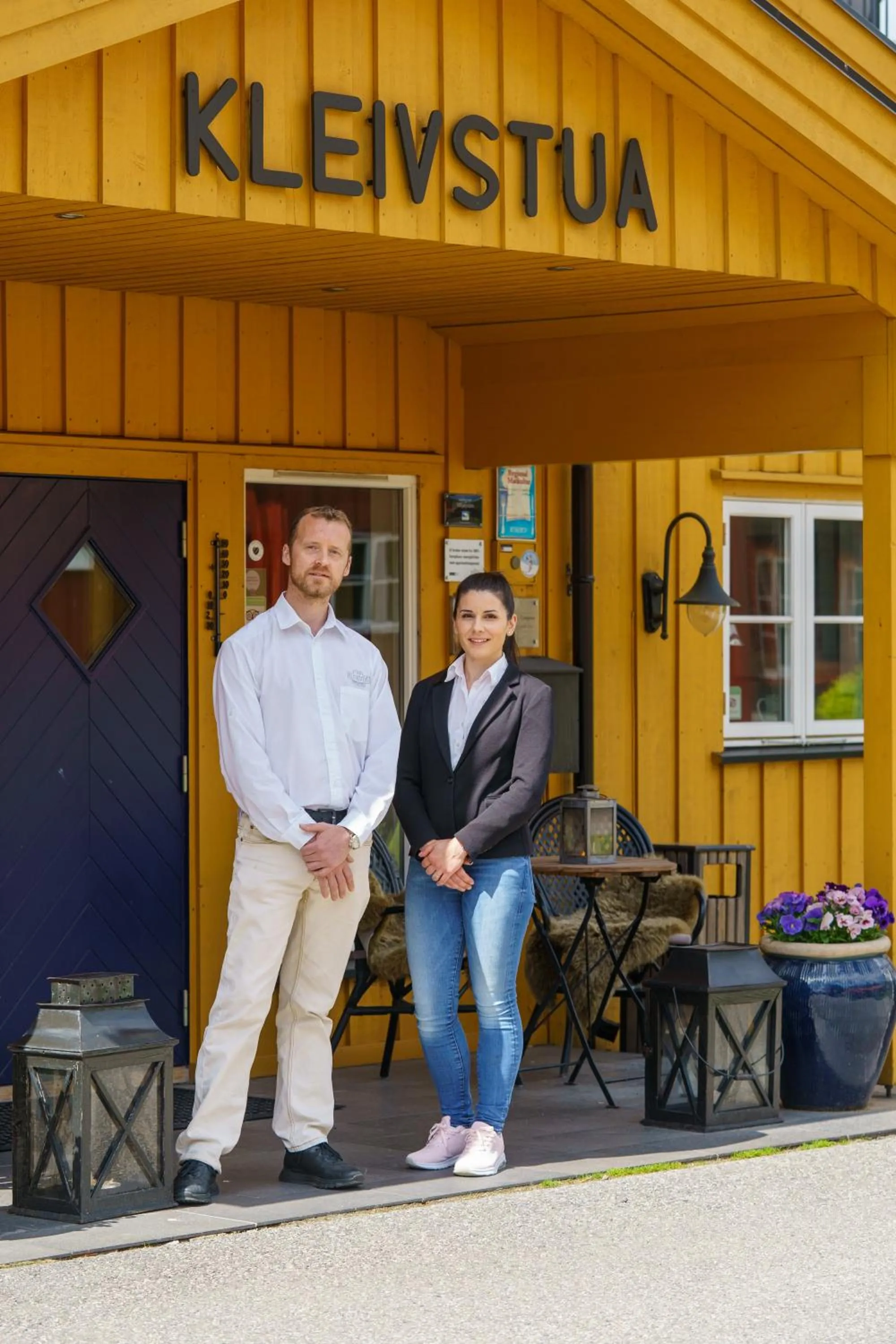 Staff in Kleivstua Hotel near Krokskogen
