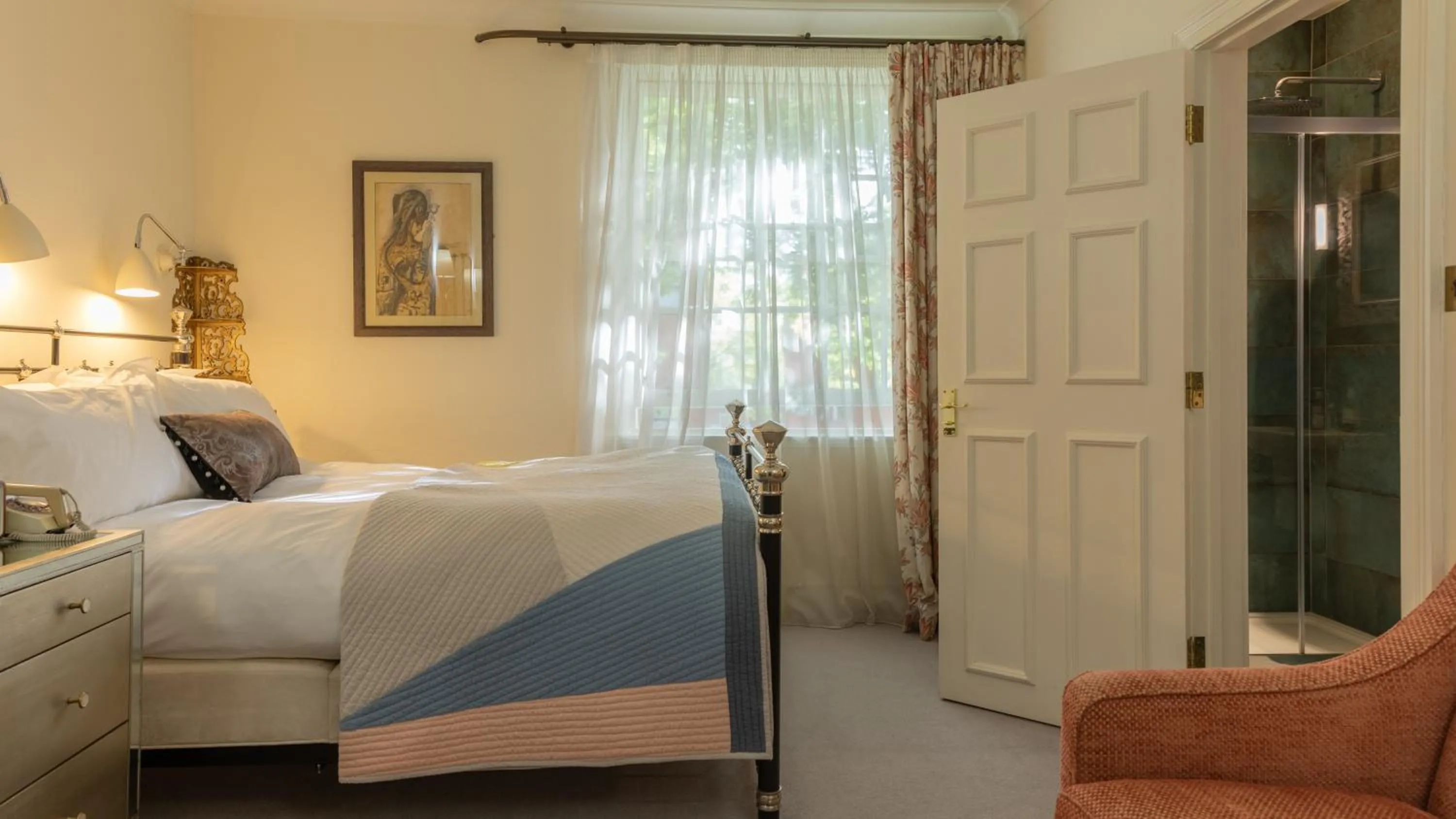 Bedroom, Bed in Southernhay House Hotel