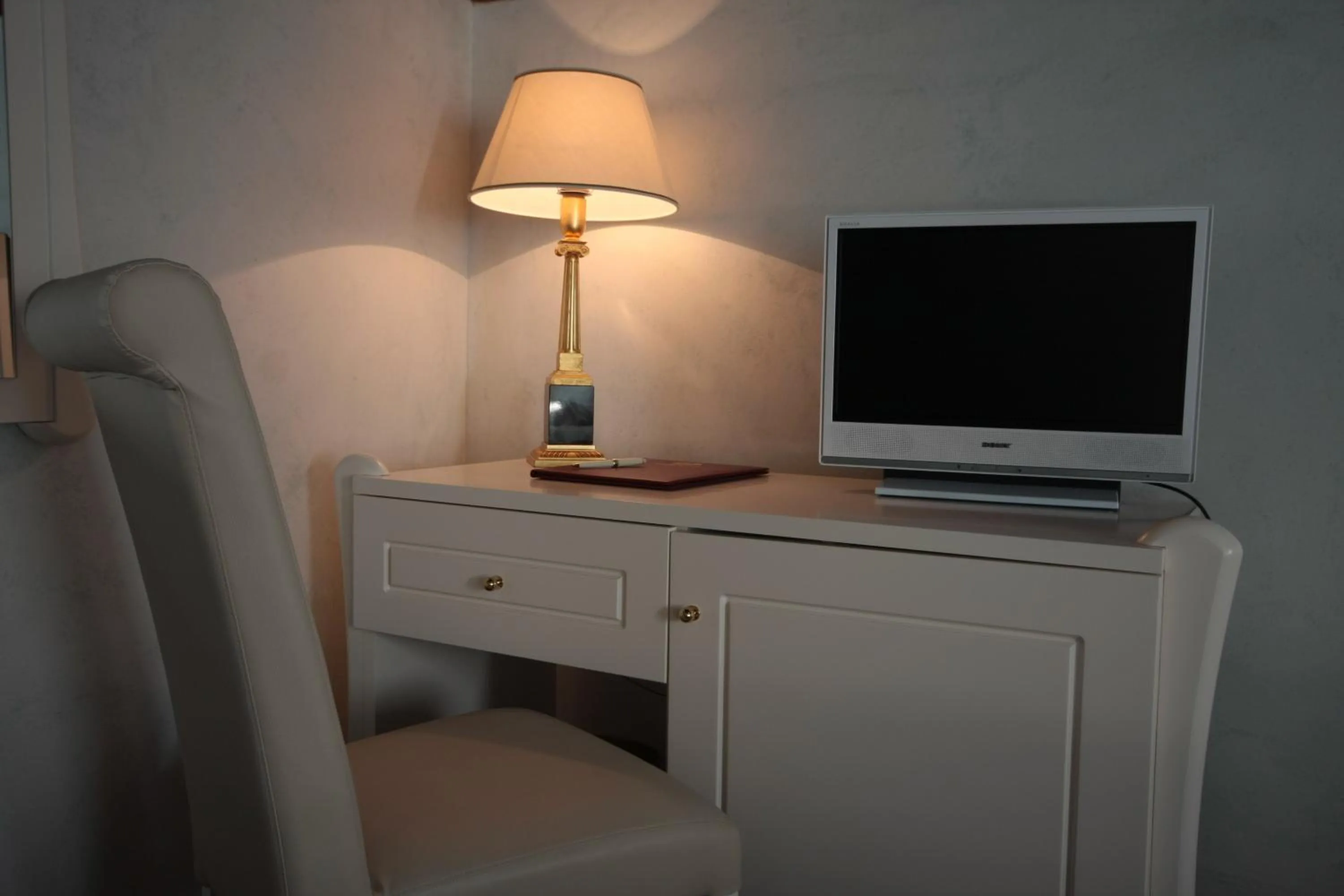 Photo of the whole room in Hotel Rojan