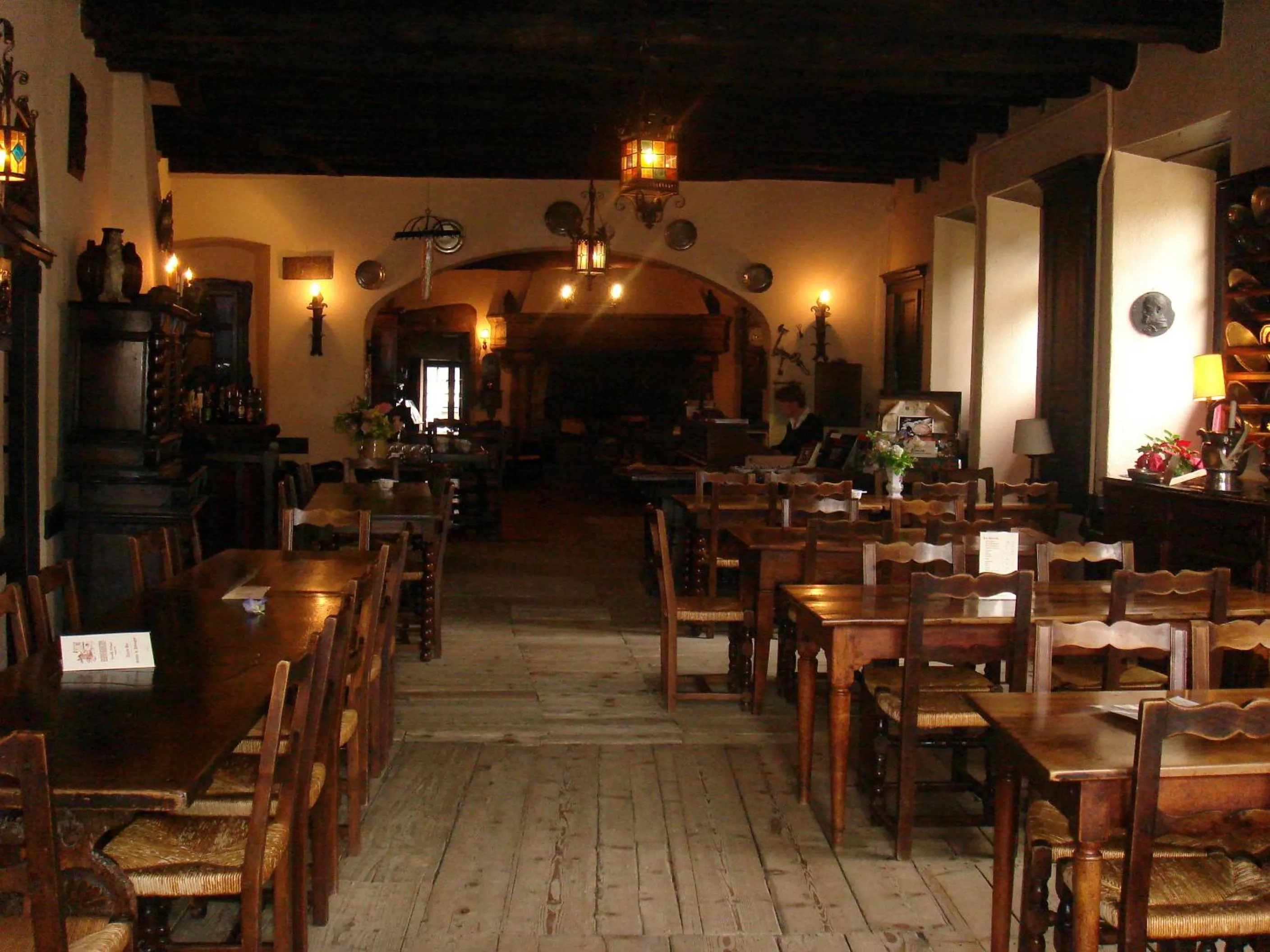 Restaurant/places to eat in Hostellerie du Vieux Pérouges