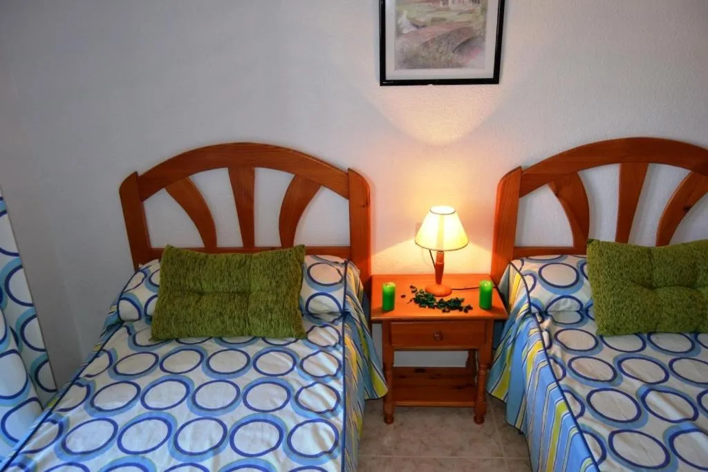 Decorative detail, Bed in Apartamentos Turísticos Hawaii 6