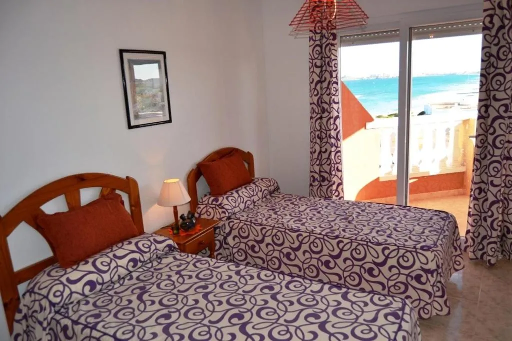 Day, Bed in Apartamentos Turísticos Hawaii 6