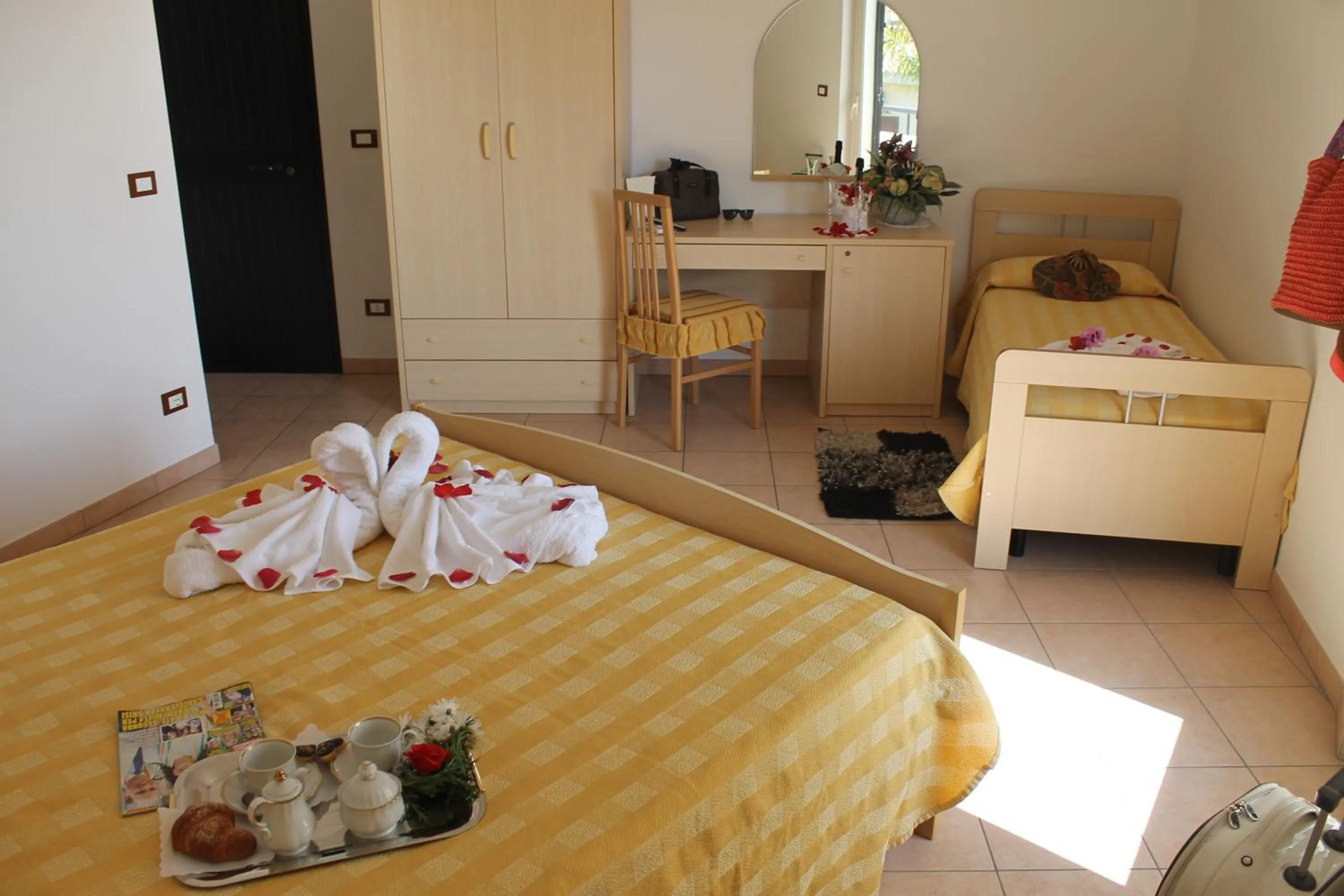 Photo of the whole room in Hotel L'Ancora