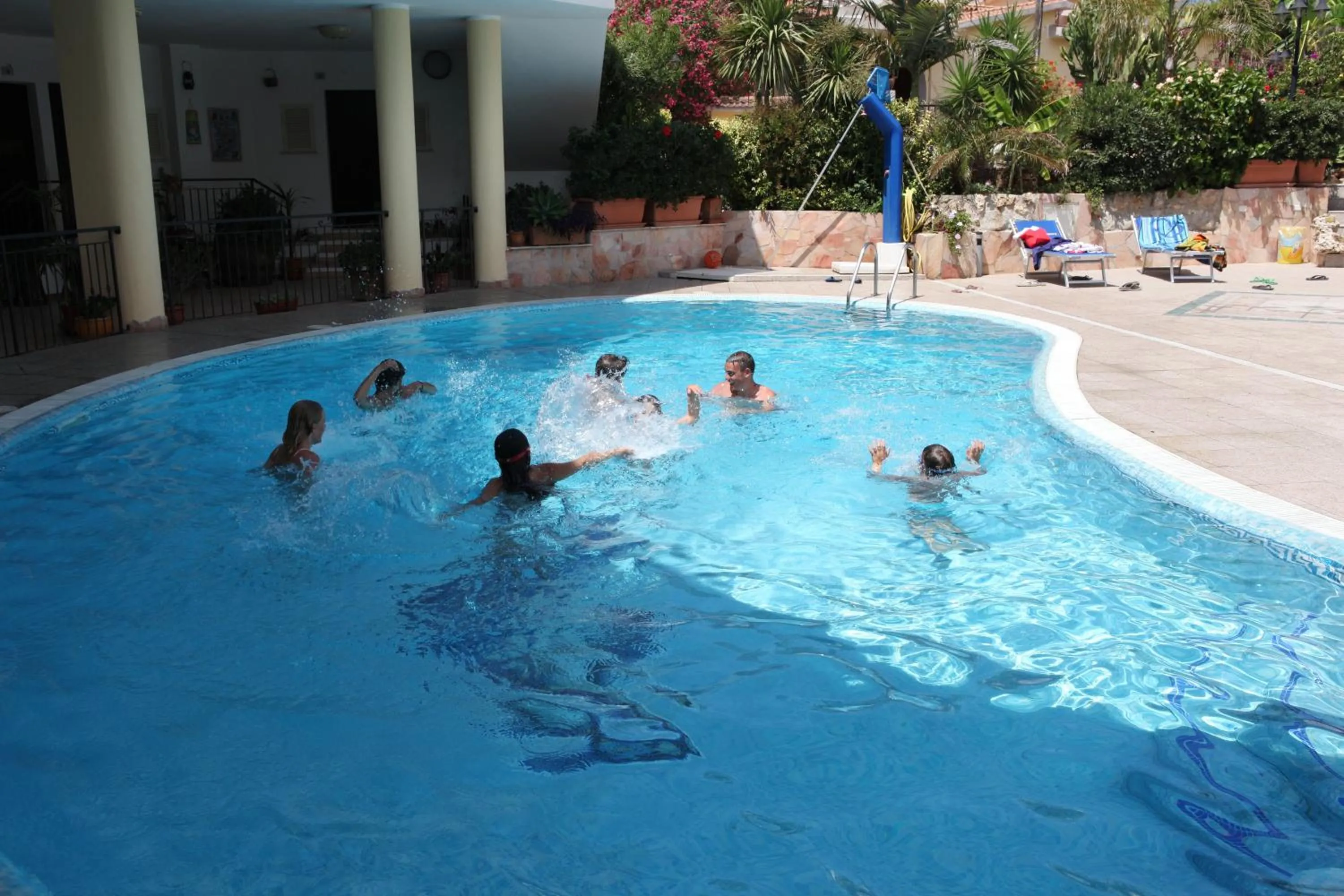 Swimming pool in Hotel L'Ancora