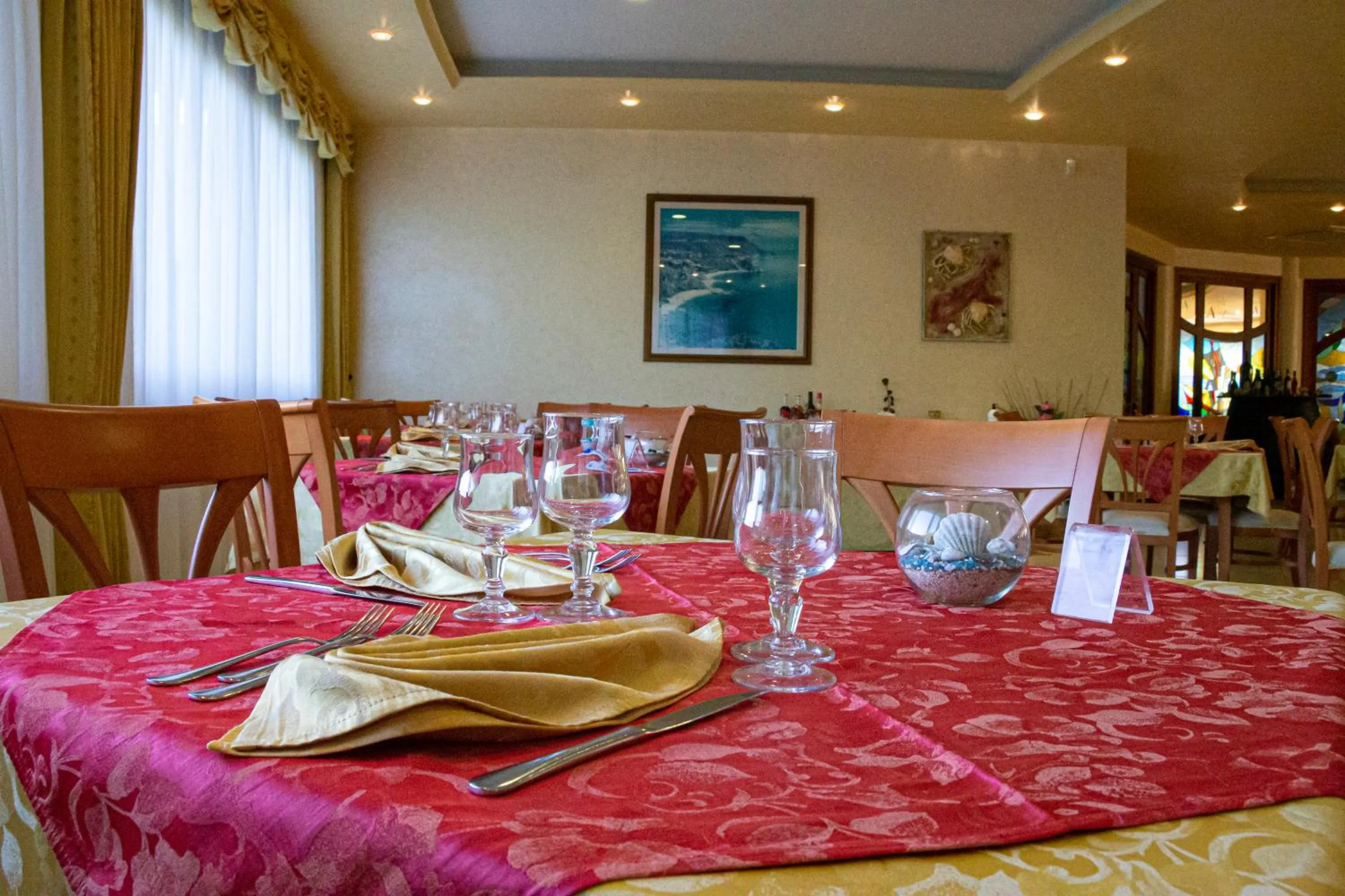 Restaurant/places to eat in Hotel L'Ancora
