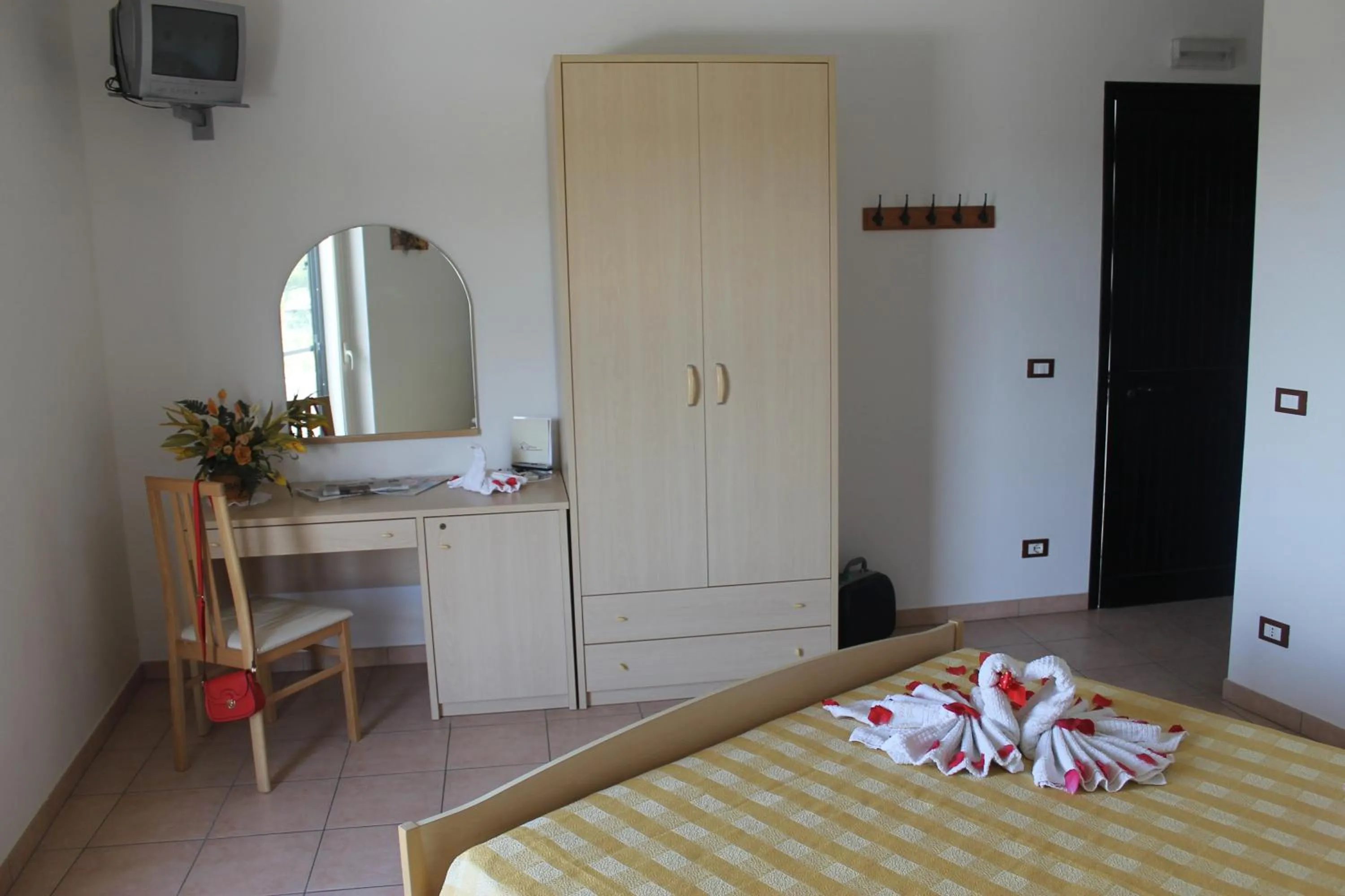 Photo of the whole room in Hotel L'Ancora