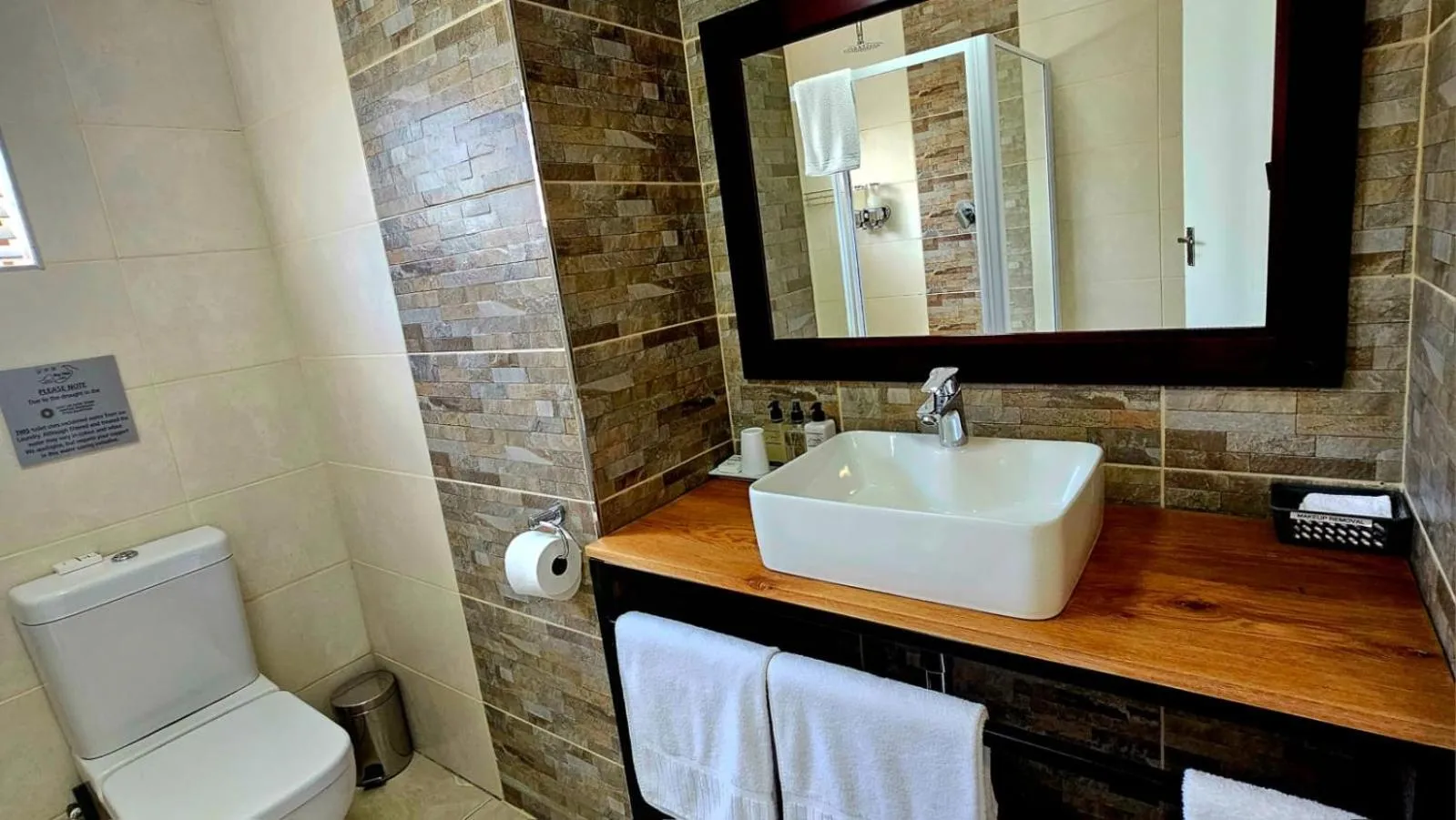 Bathroom in Bay View Guest House