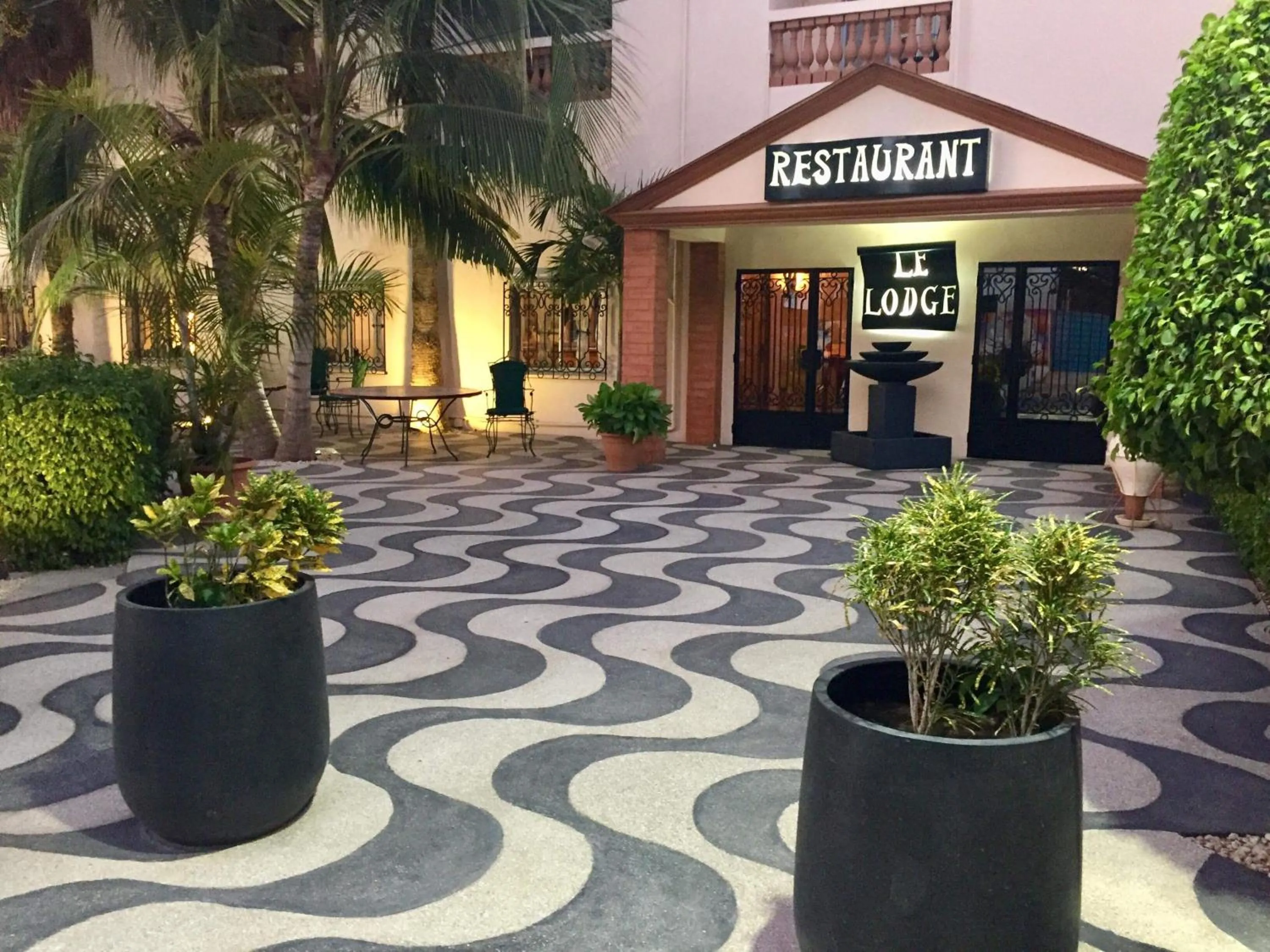 Property building in Le Lodge des Almadies