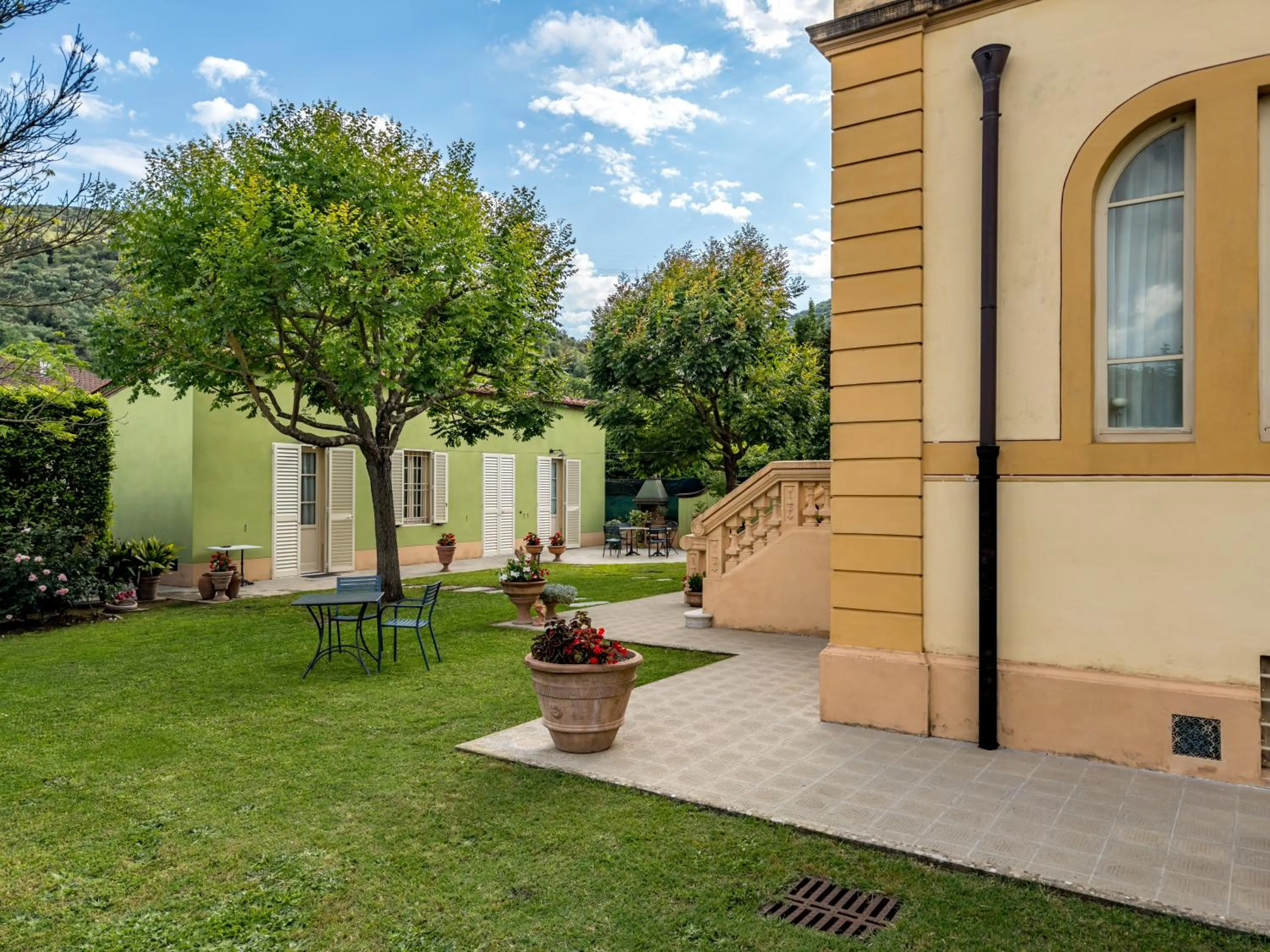 Garden in Marta Guest House