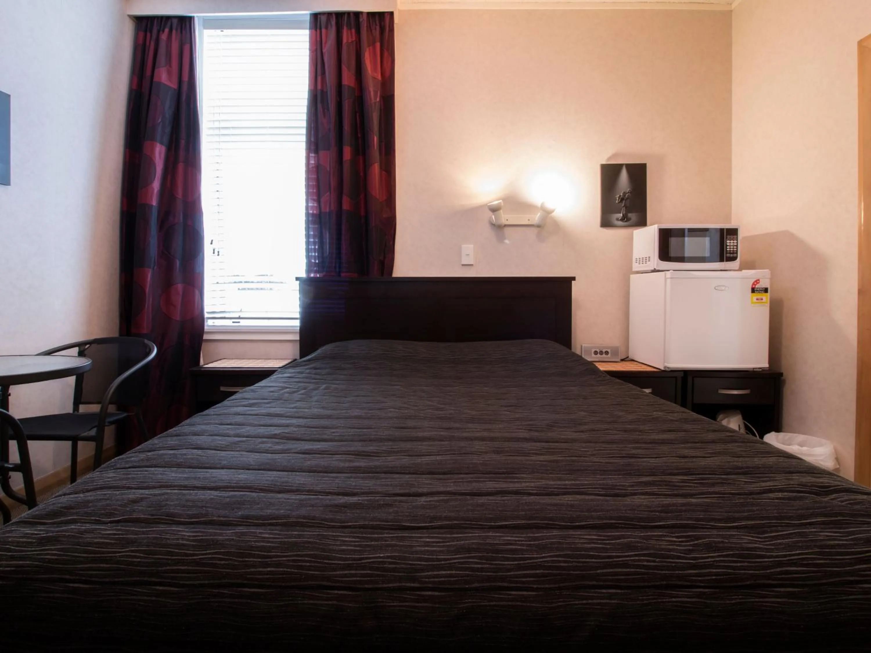 Bed in Masonic Hotel