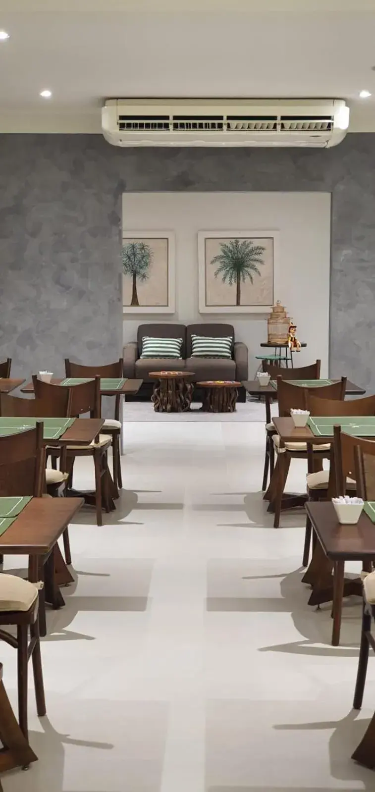 Restaurant/places to eat in JR Hotel Marilia Restaurant/places to eat in JR Hotel Marilia