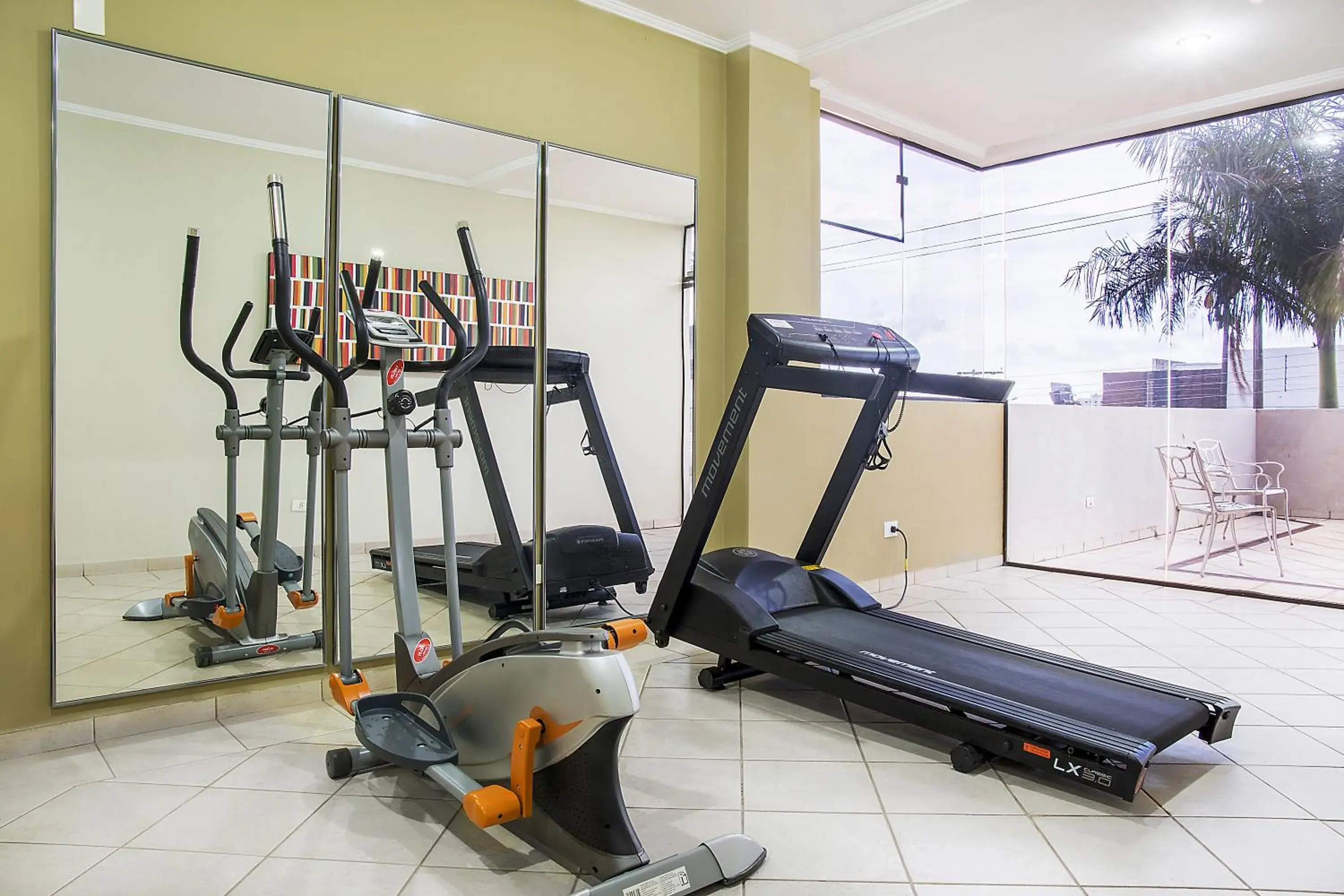 Fitness centre/facilities in JR Hotel Marilia Fitness centre/facilities in JR Hotel Marilia
