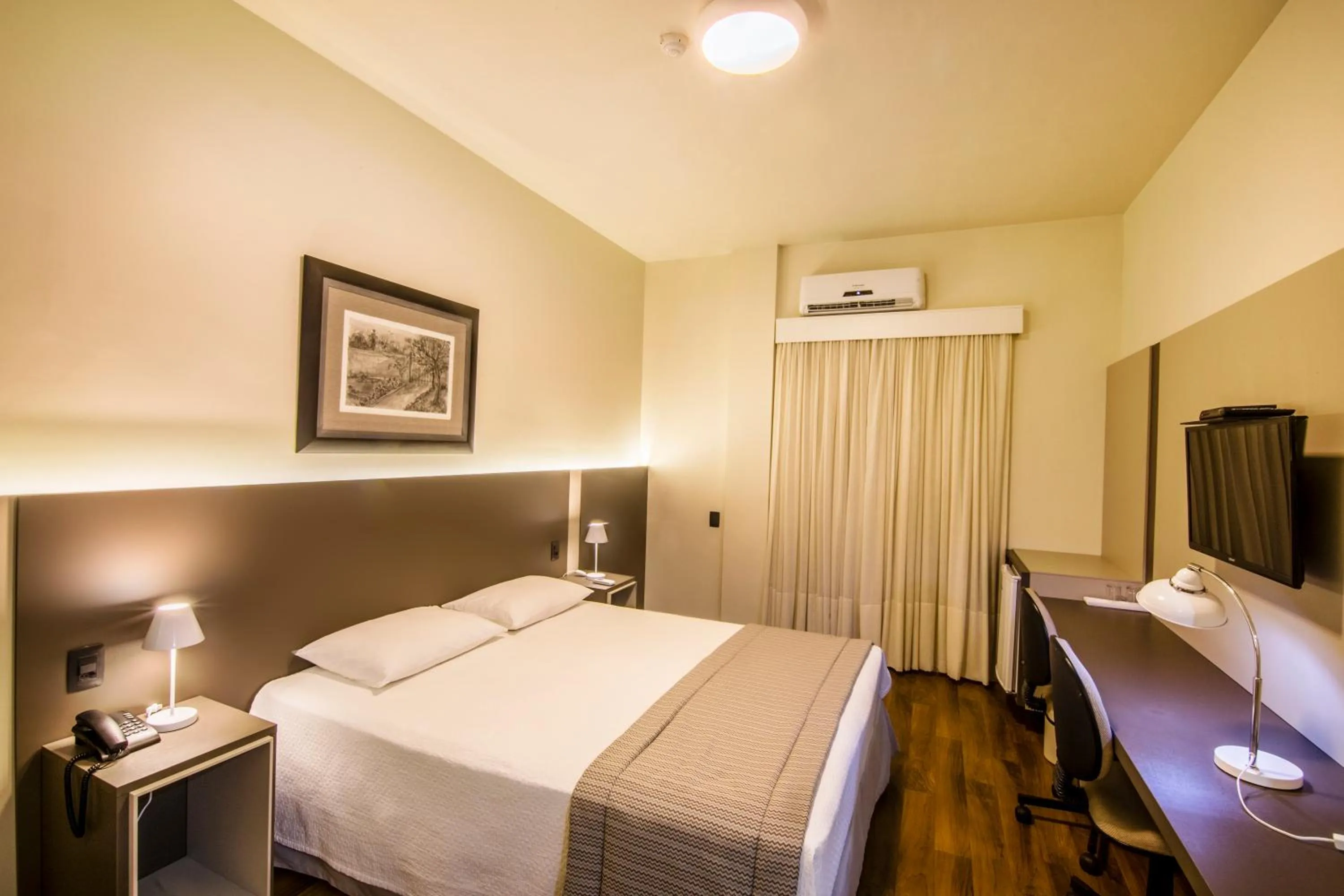 Photo of the whole room, Bed in JR Hotel Marilia