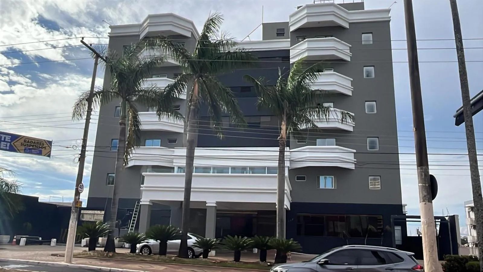 Property building in JR Hotel Marilia