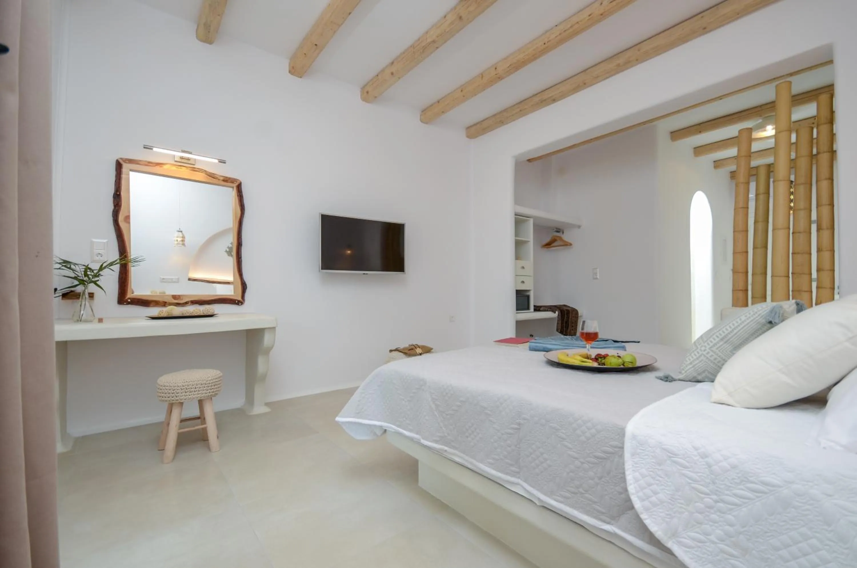 Photo of the whole room, Bed in Naxos Nature Suites