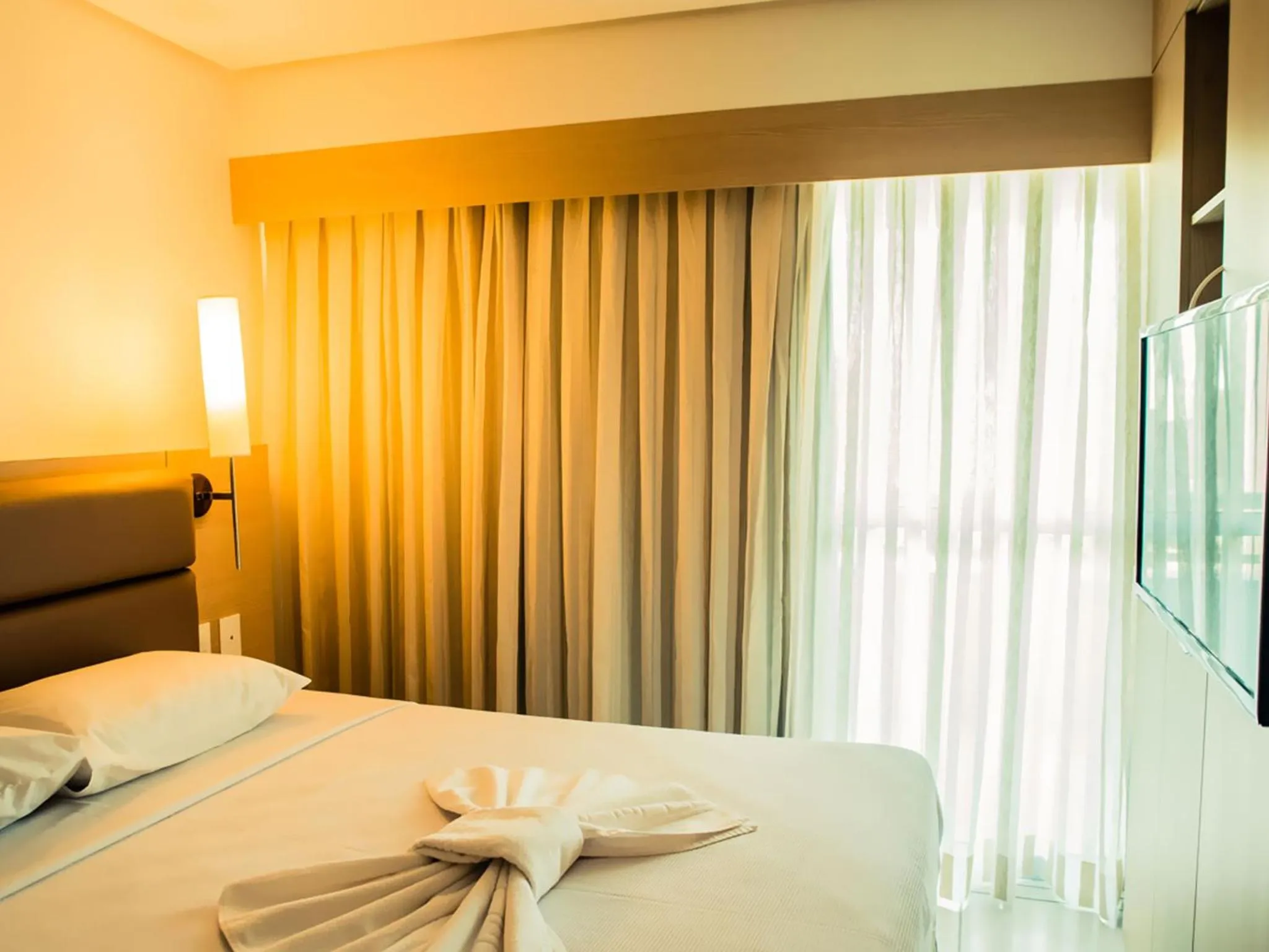 Bedroom, Bed in Beach Class Residence Service