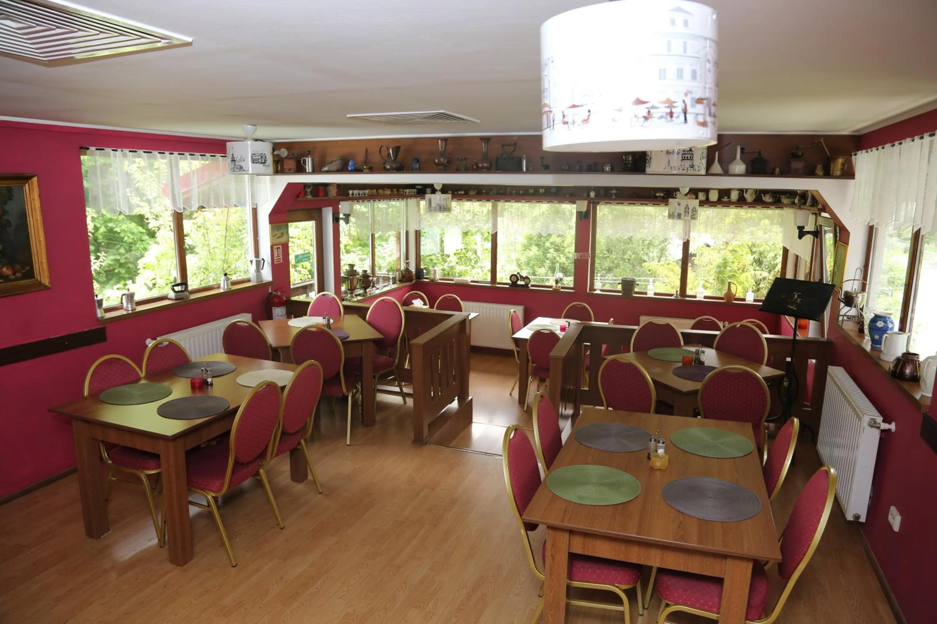 Restaurant/places to eat in New Aosta Garden