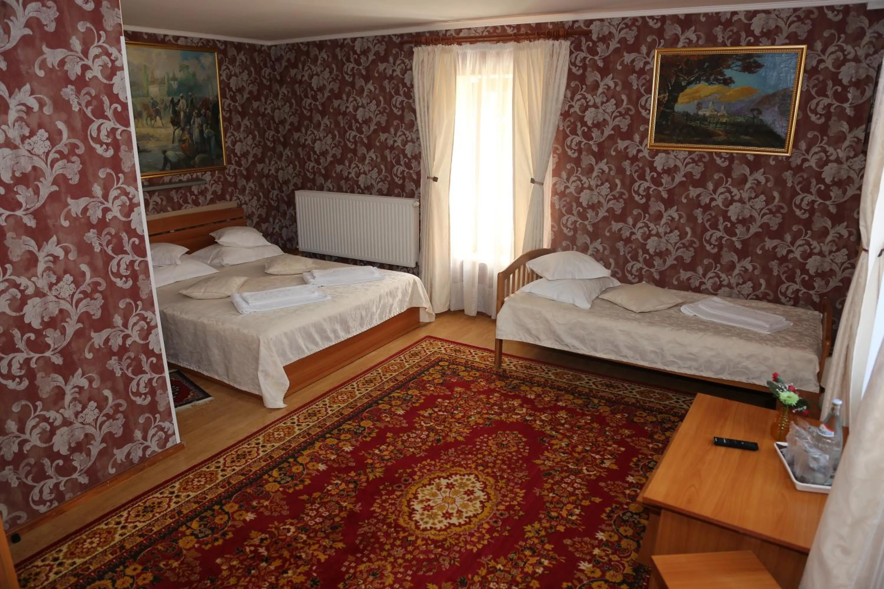 Photo of the whole room, Bed in New Aosta Garden