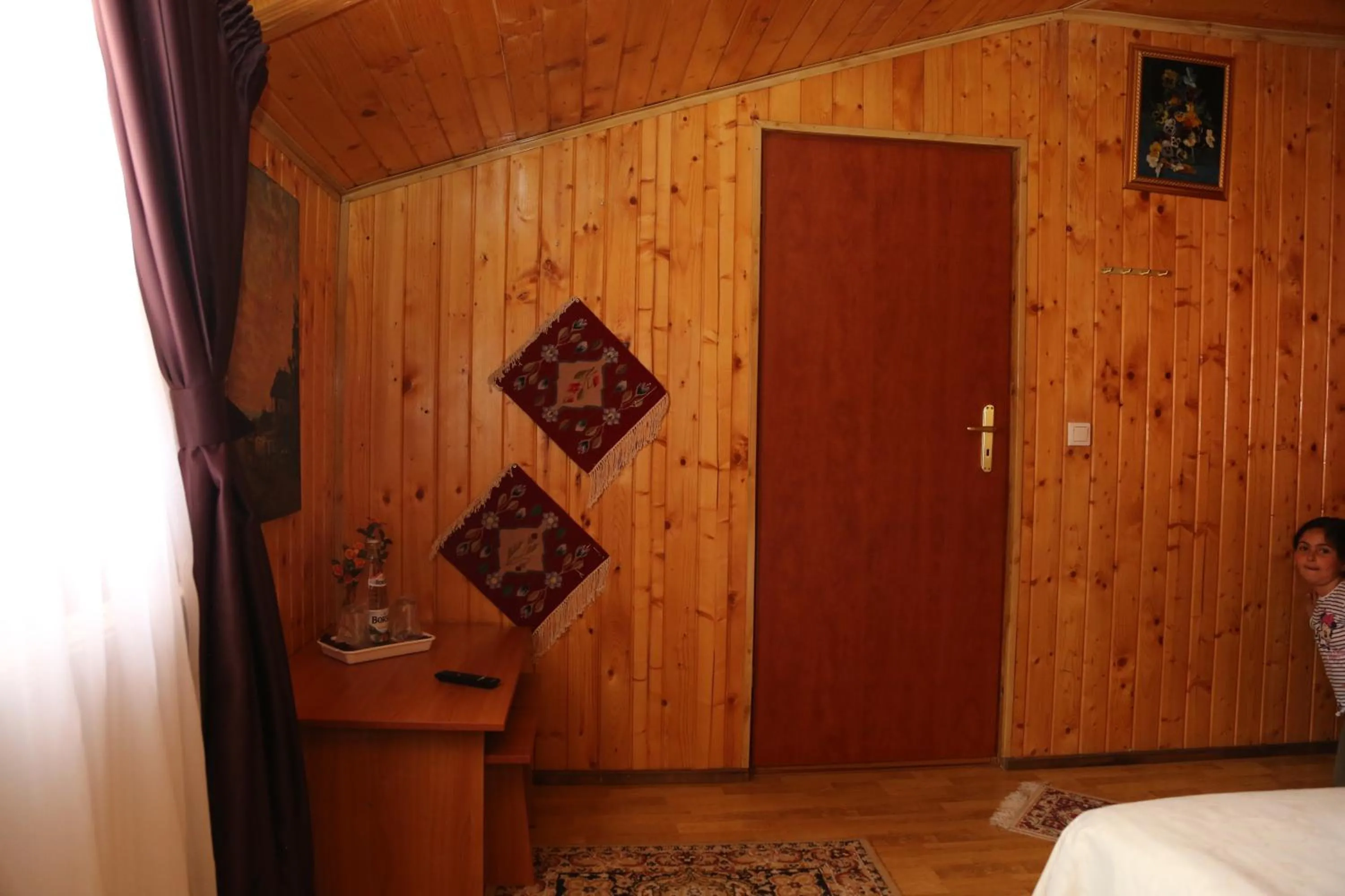 Photo of the whole room, Bed in New Aosta Garden