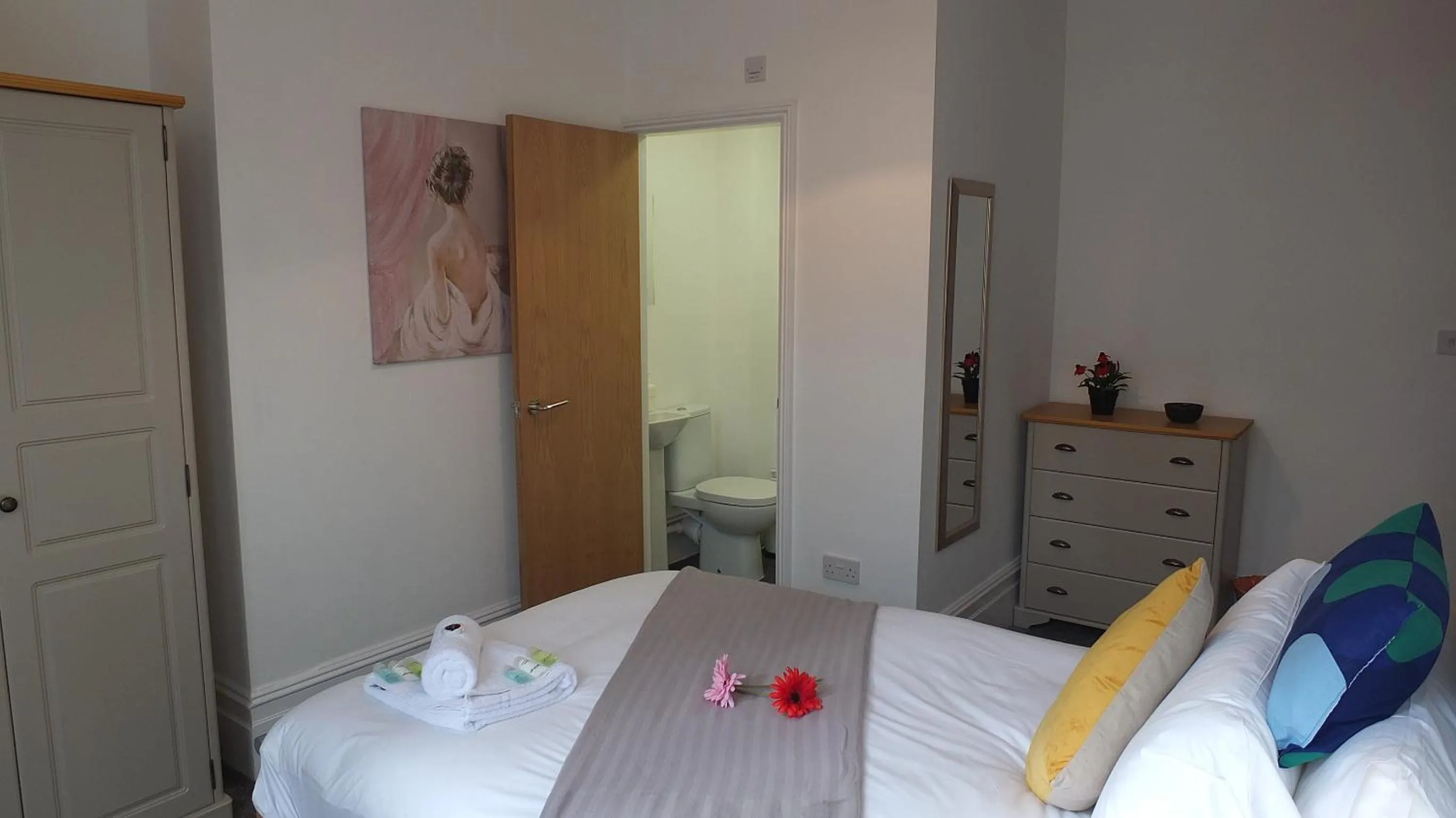 Bed in The Mill Suites - Tas Accommodations