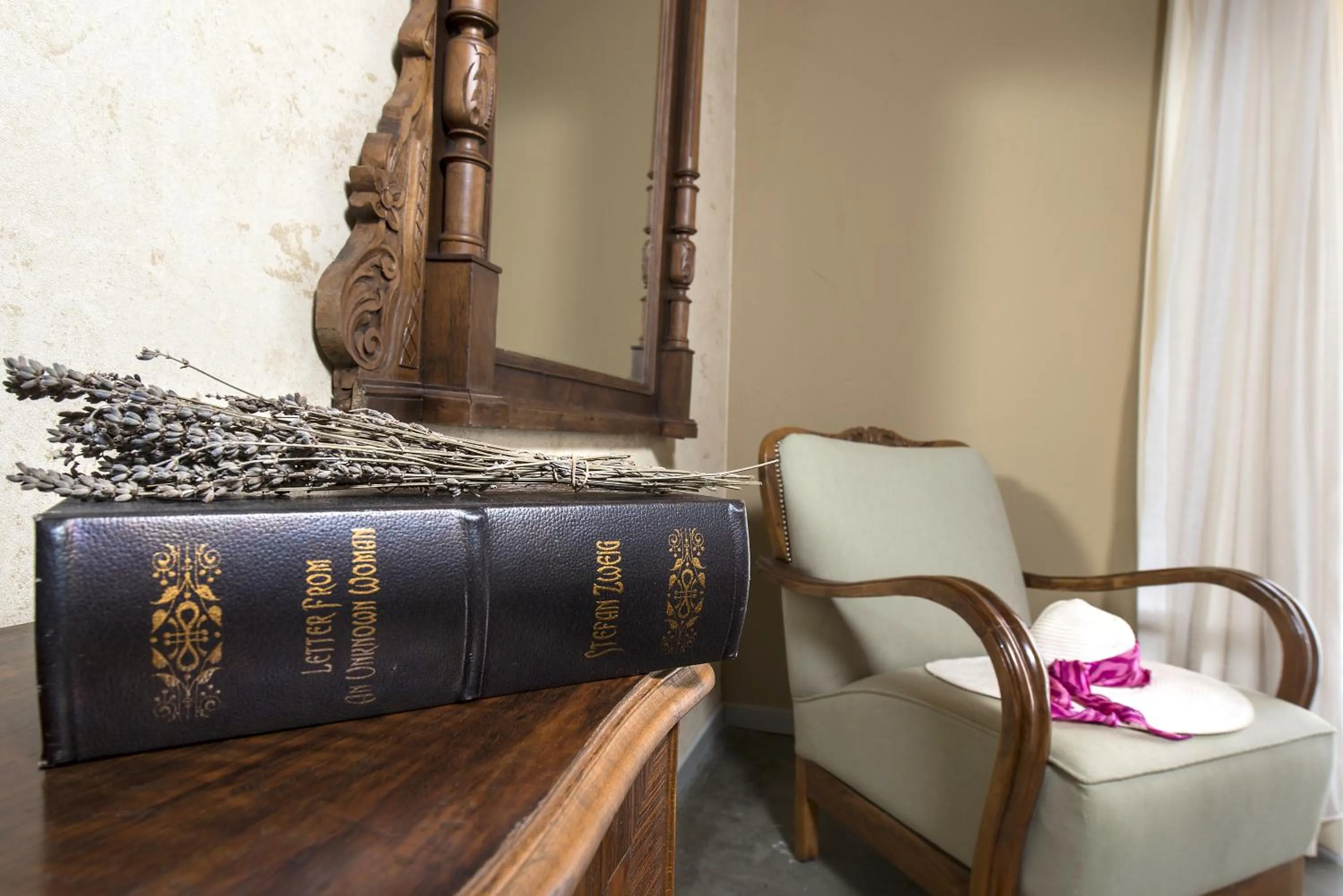 Photo of the whole room in Alacati Kostem Hotel - Special Category