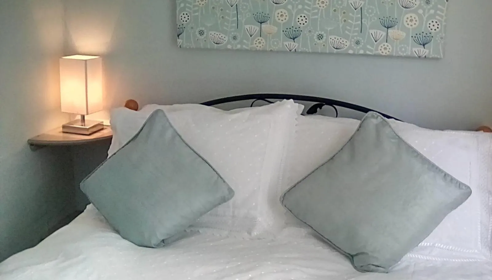 Bed in Cherubs Nest