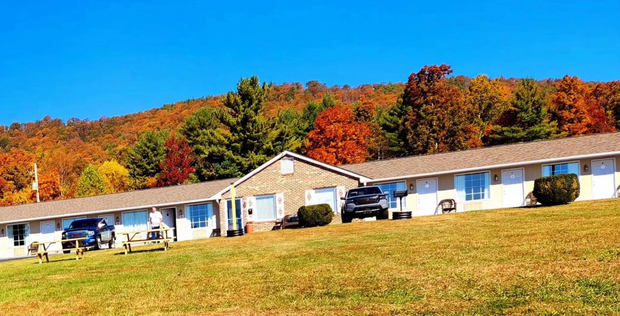 Autumn in Fox Mountain Inn