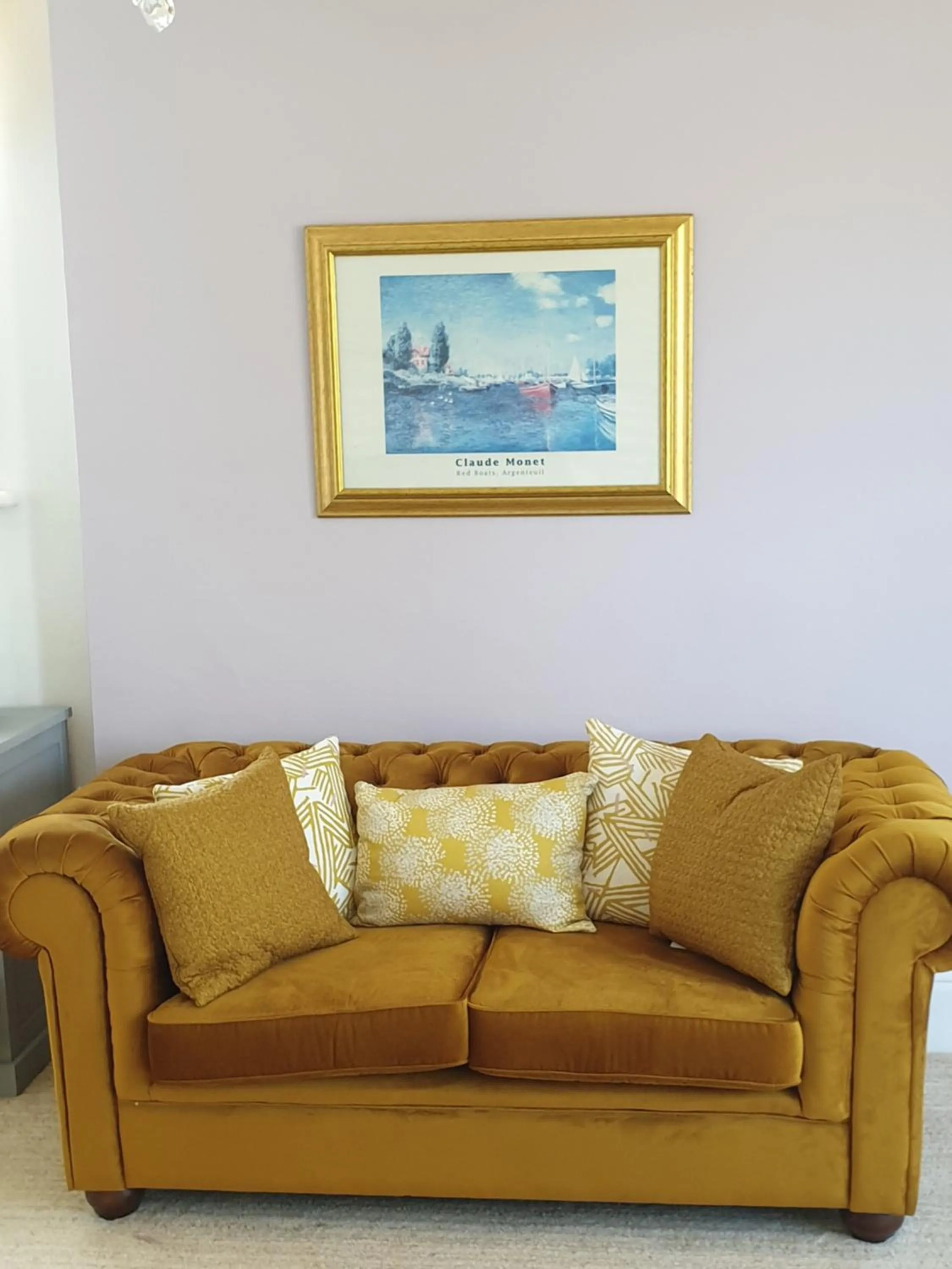 Seating area in Clarence House Shanklin