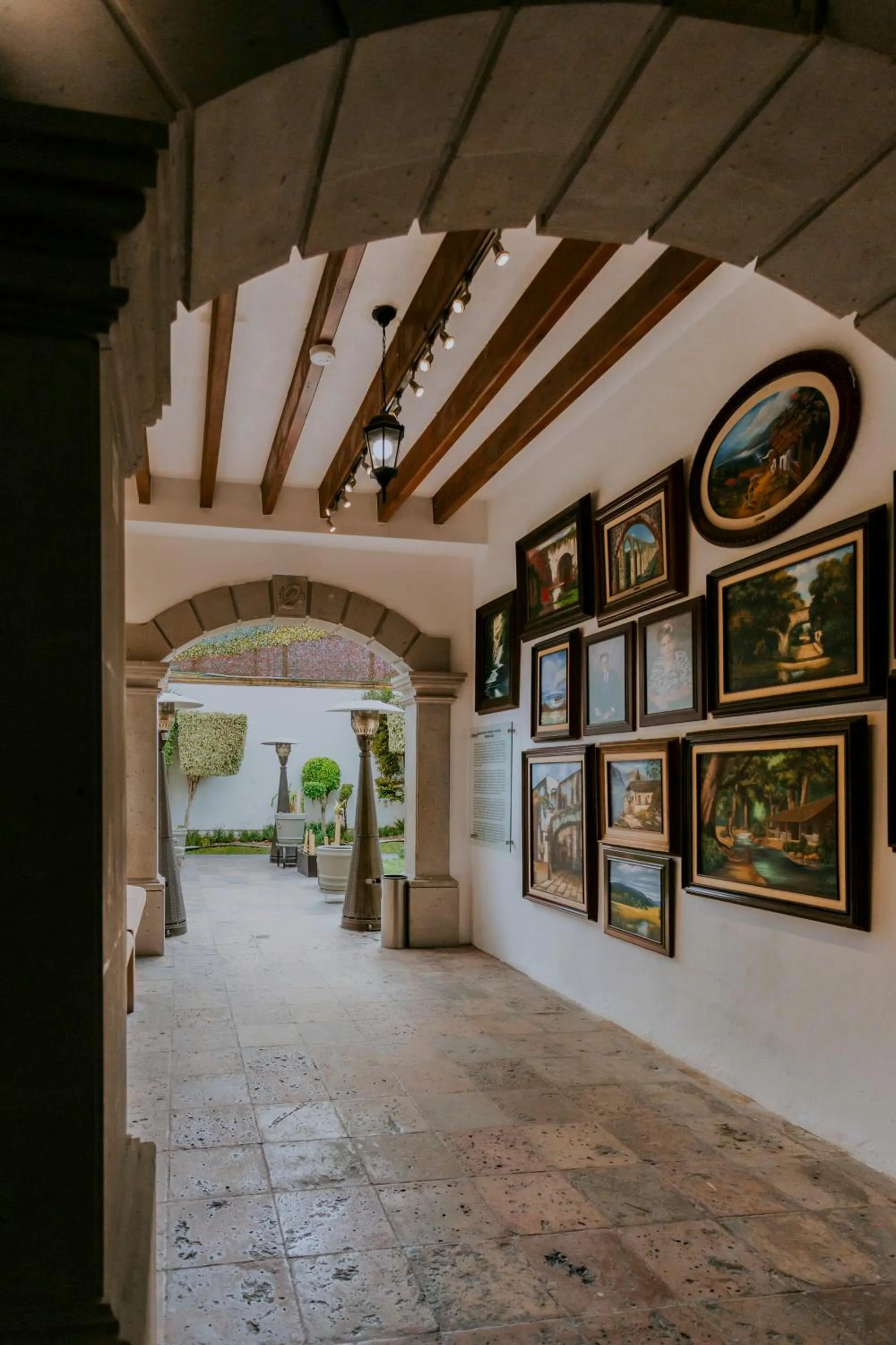Property building in Dos Patios Querétaro Curamoria Collection