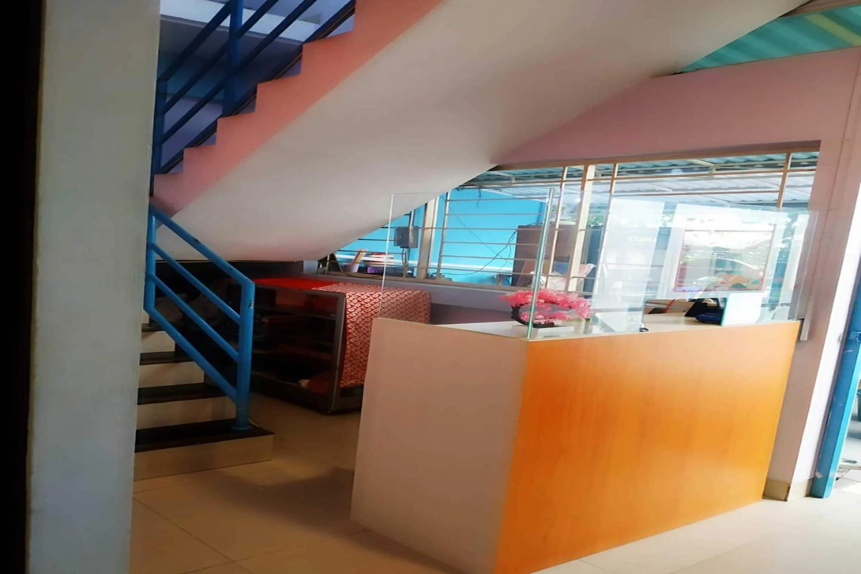 Lobby or reception in Hotel O Balcon Biru