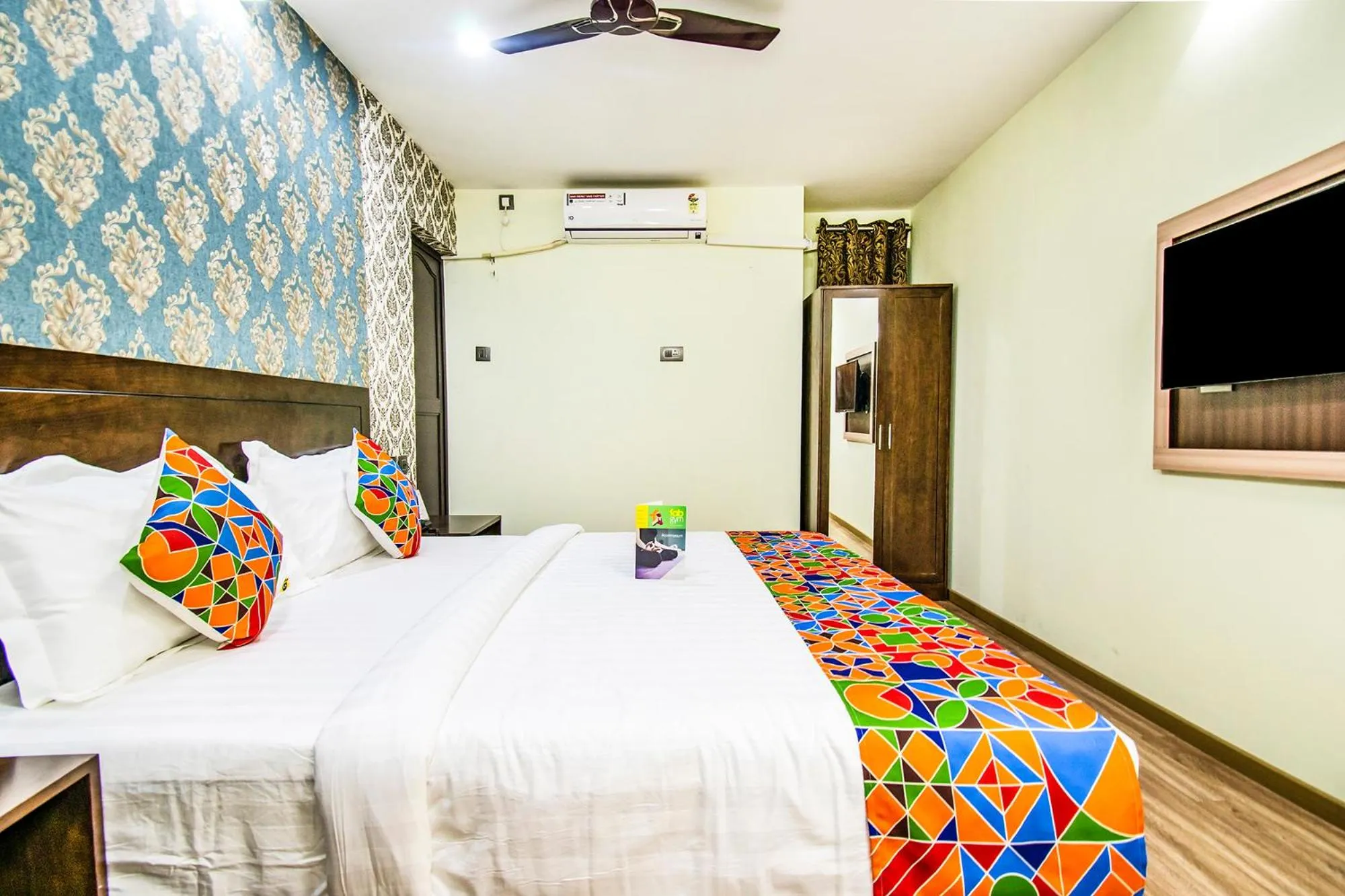 Bed in FabHotel Prince Park - Nr Sajra Fort