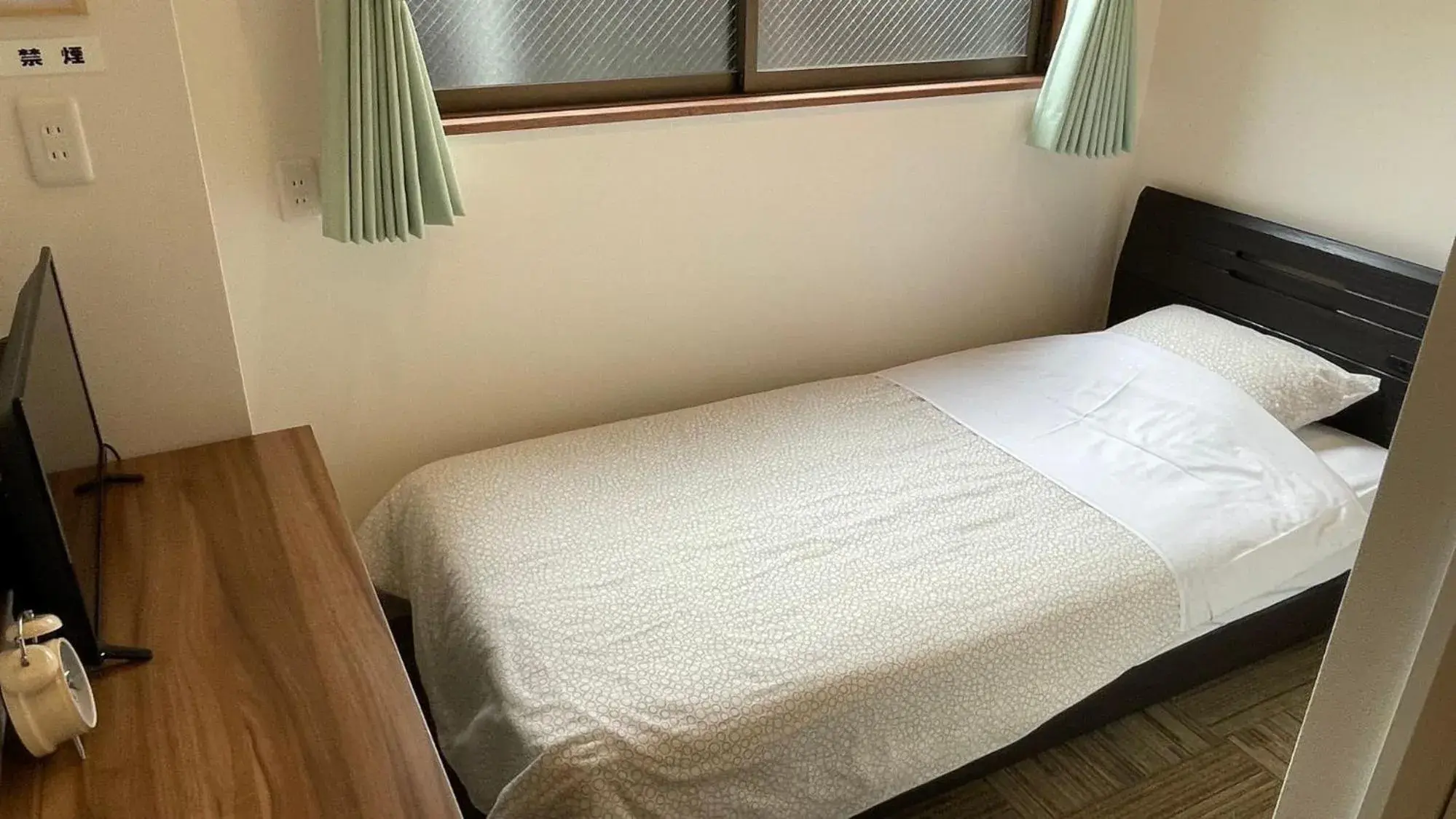 Single Room in Hostel Inn Hashimoto Single Room in Hostel Inn Hashimoto