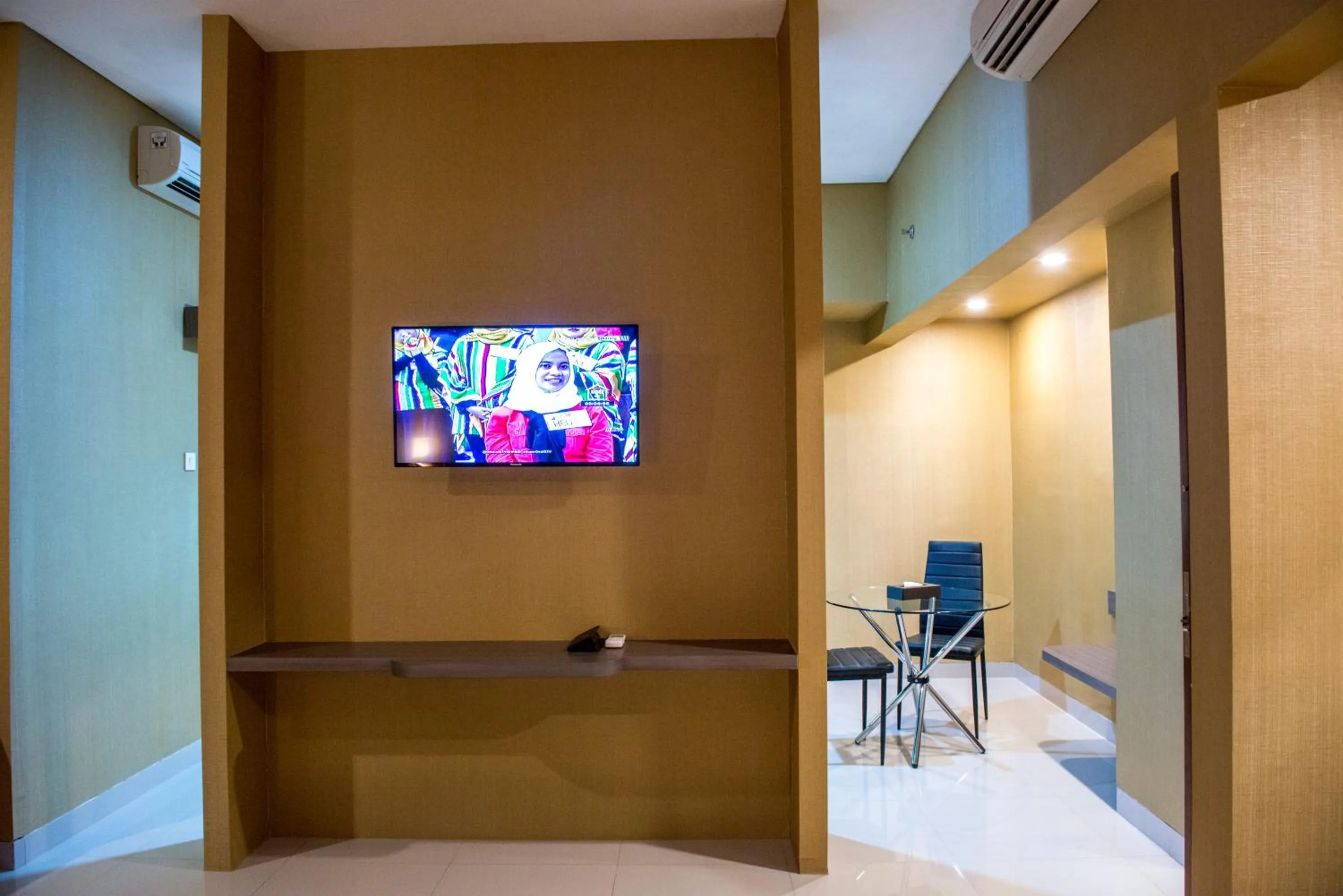 TV and multimedia in Grand Padis Hotel