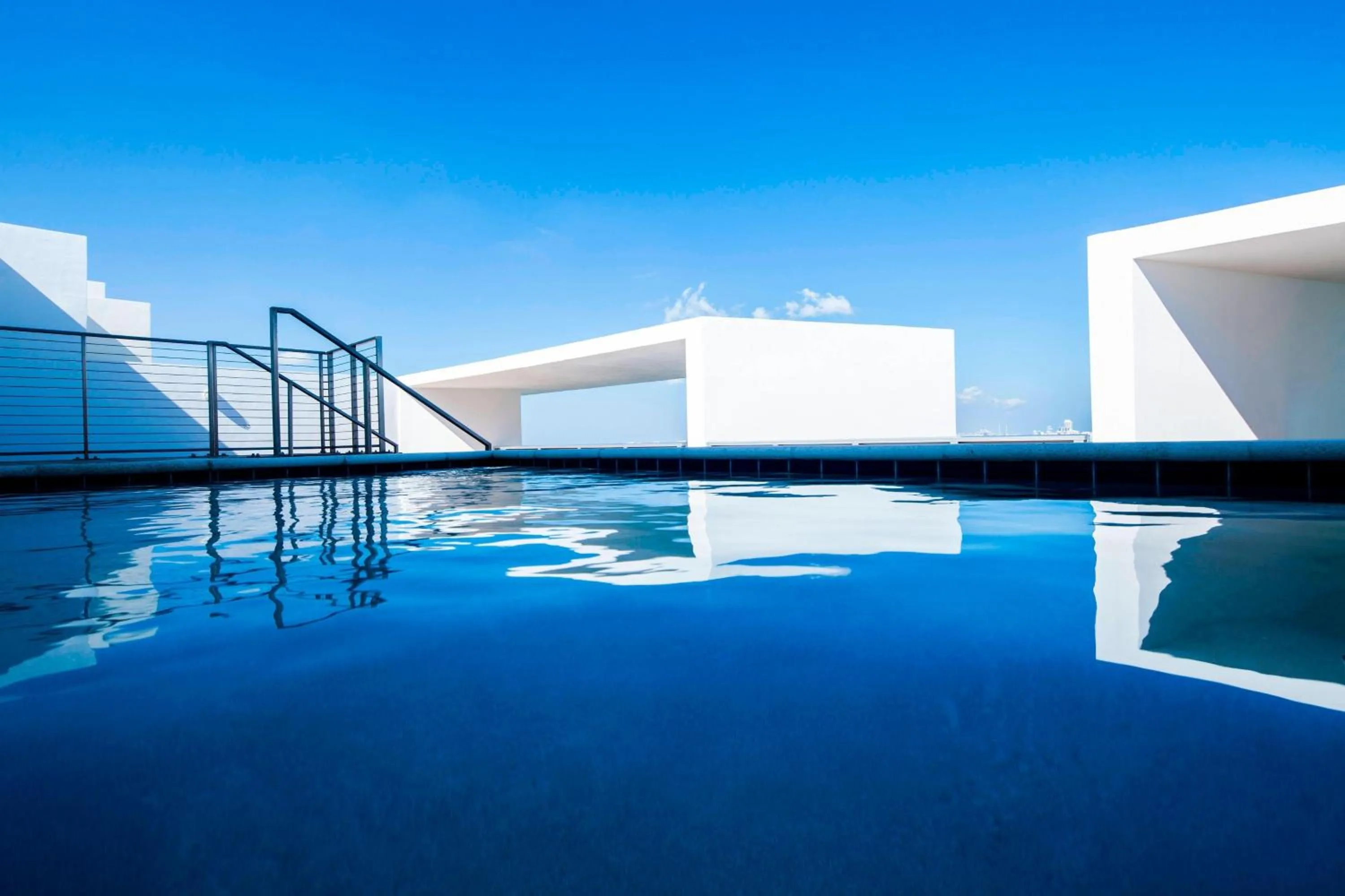 Swimming pool in W South Beach