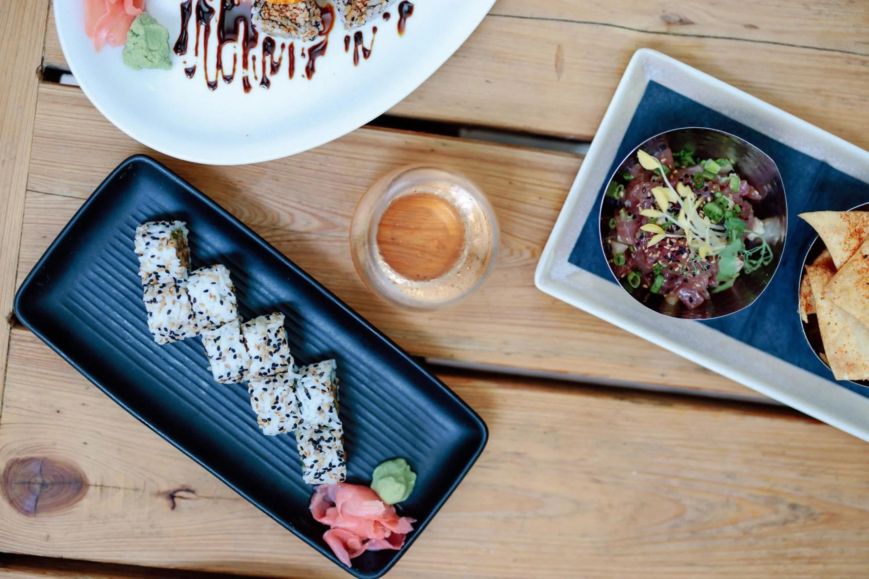 Restaurant/places to eat in W South Beach