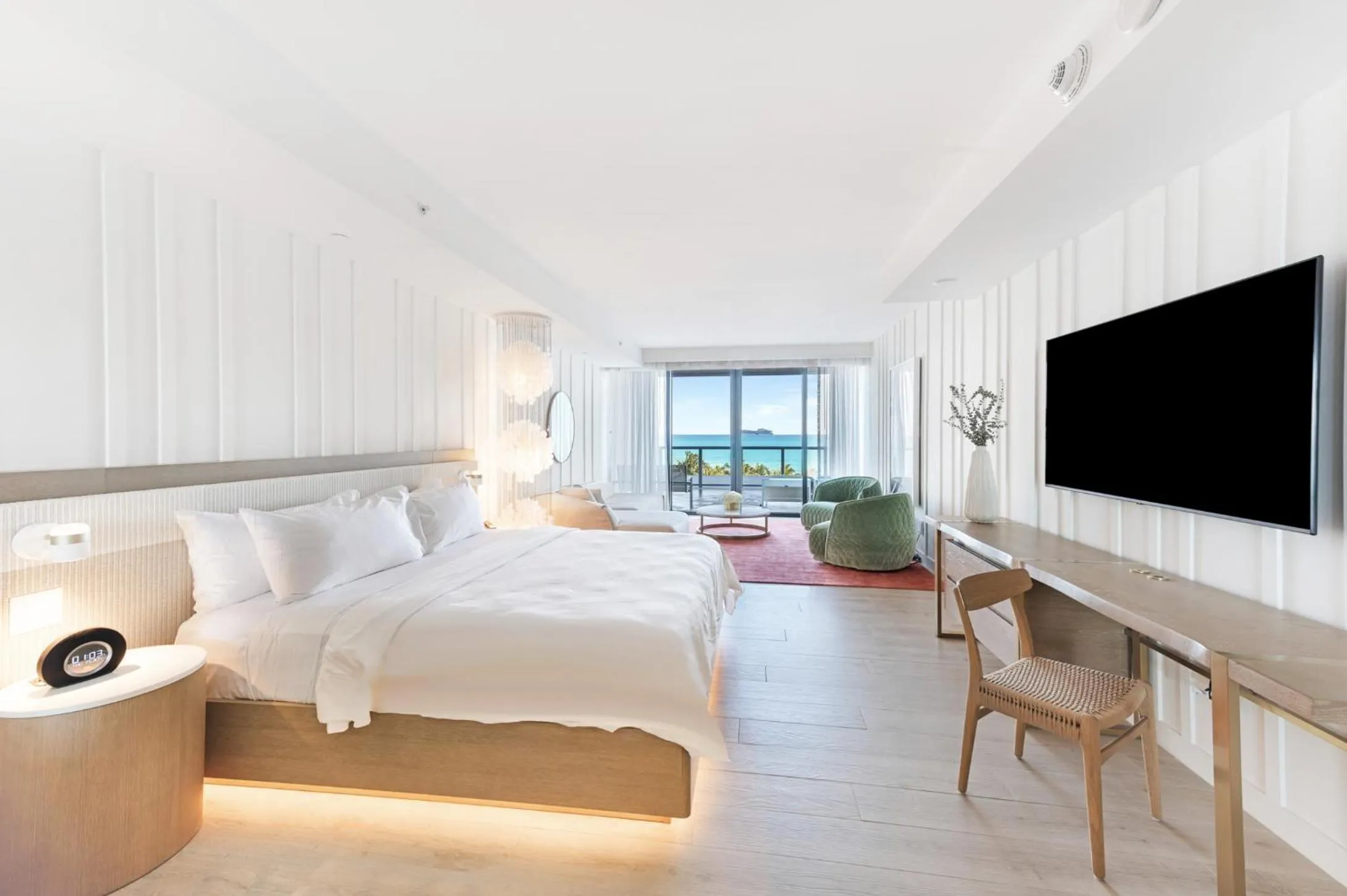 Bedroom, Bed in W South Beach