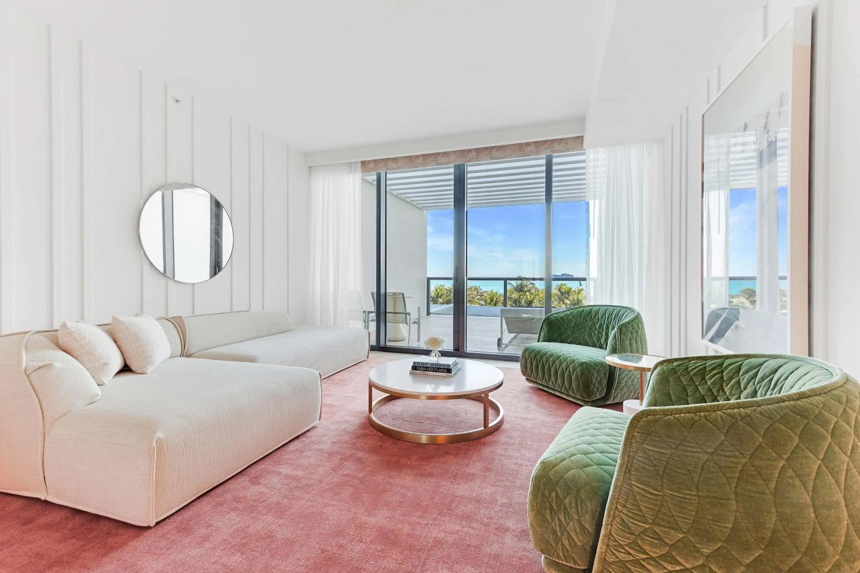 Photo of the whole room in W South Beach