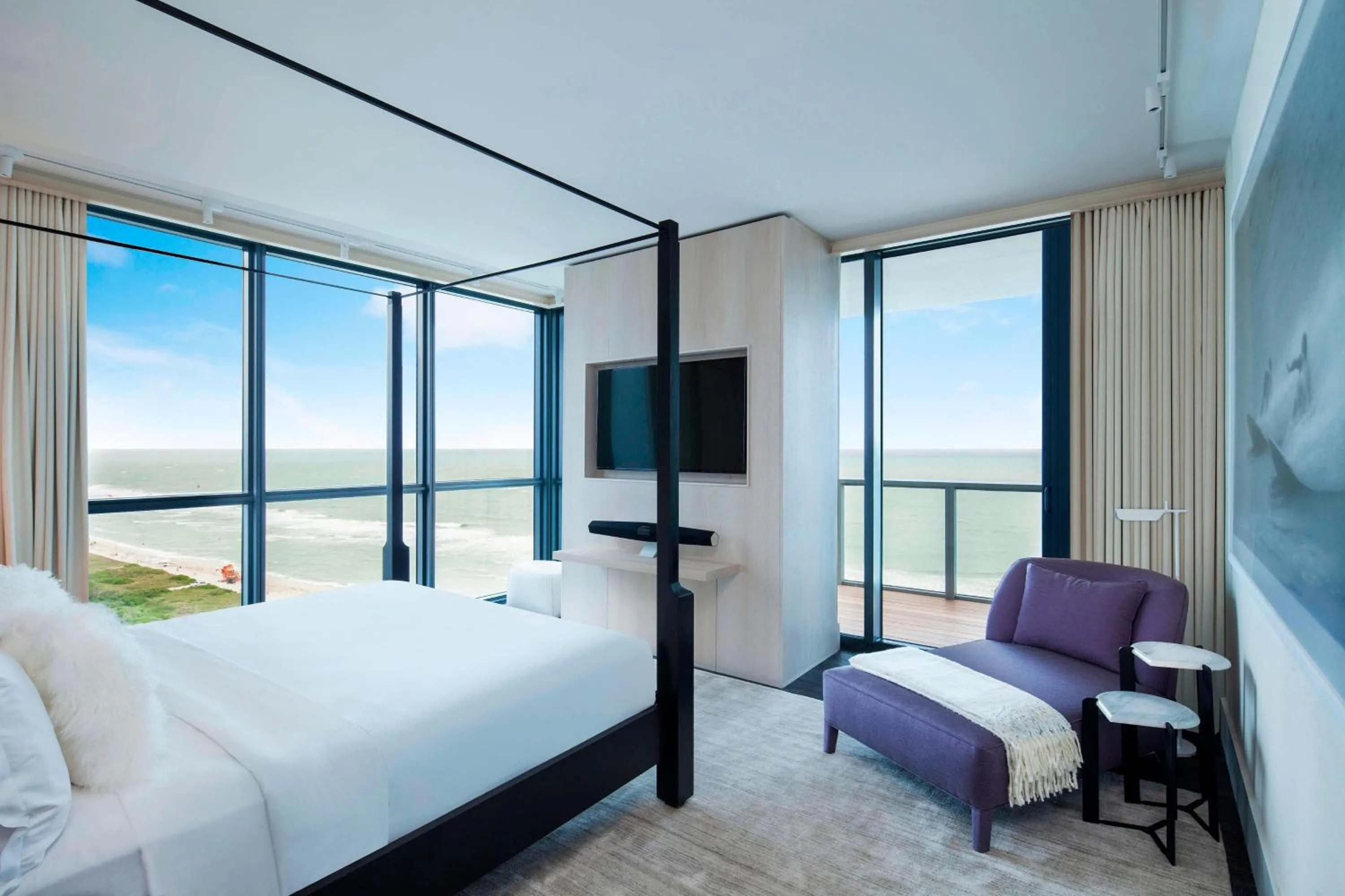 Bedroom, Bed in W South Beach