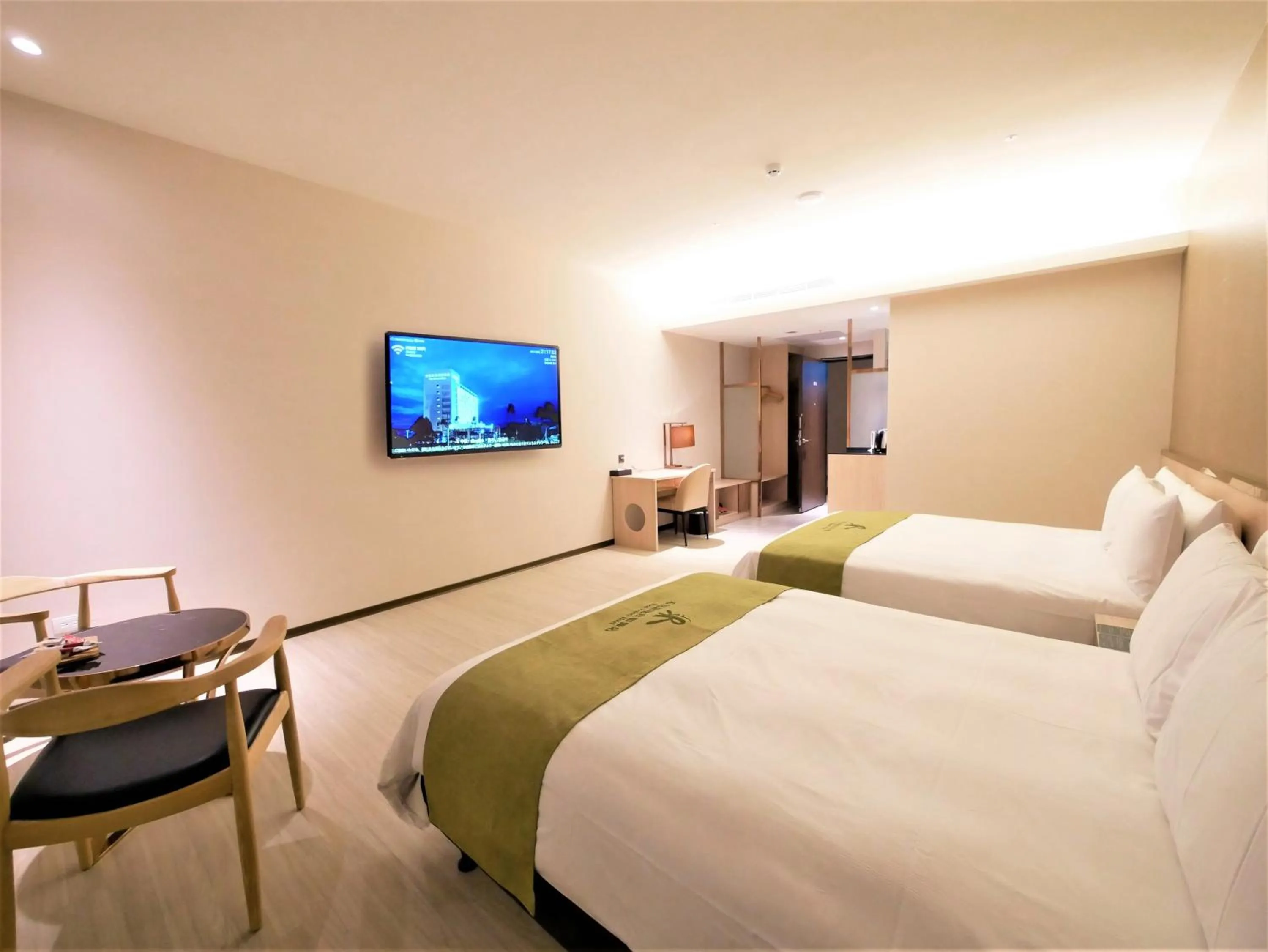 Photo of the whole room, Bed in Rice Resort Hotel