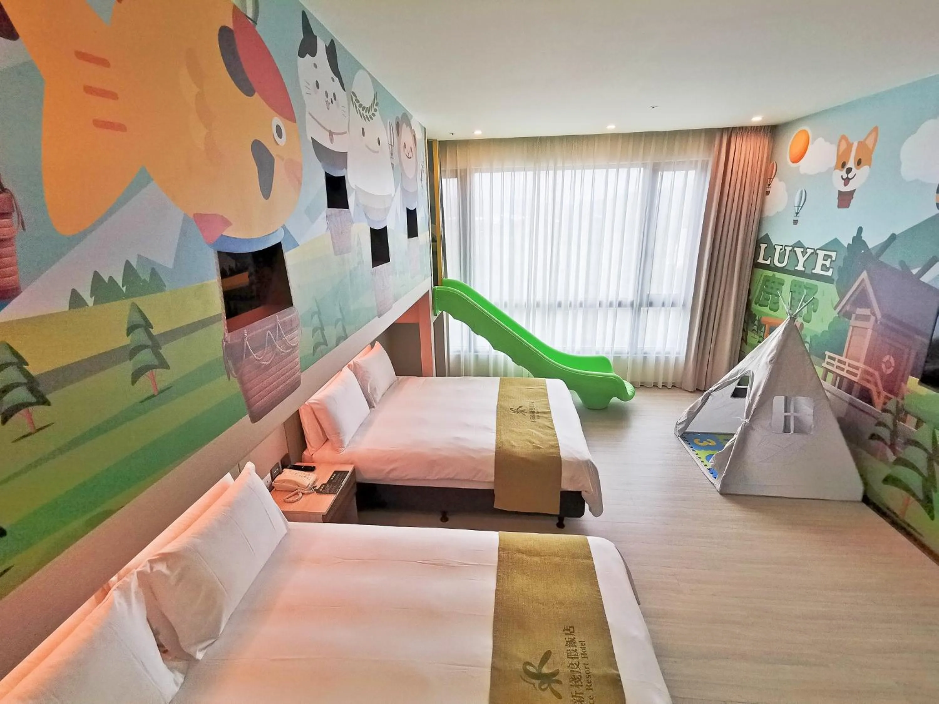 Photo of the whole room, Bed in Rice Resort Hotel