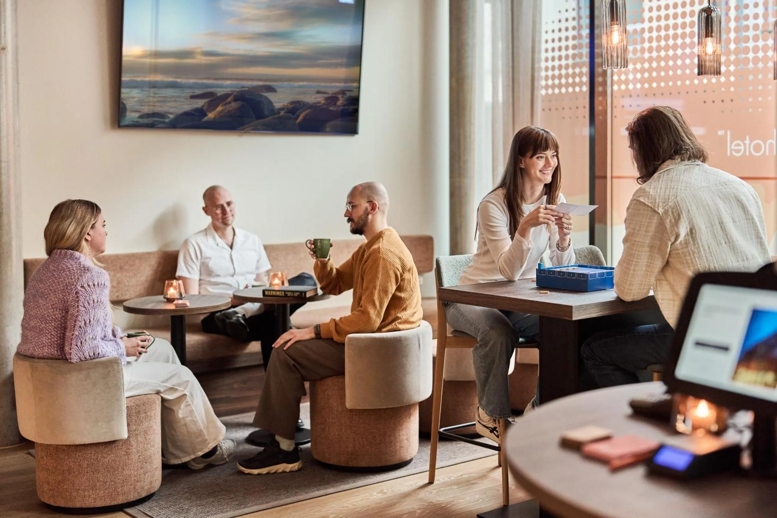 Lounge or bar in Smarthotel Tromsø