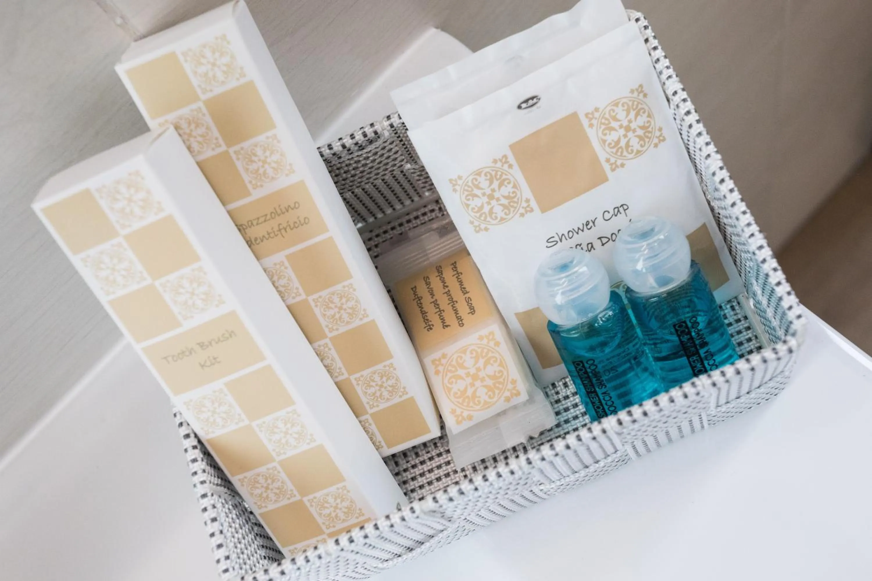 Decorative detail in B&B TIFFANY SFERRACAVALLO