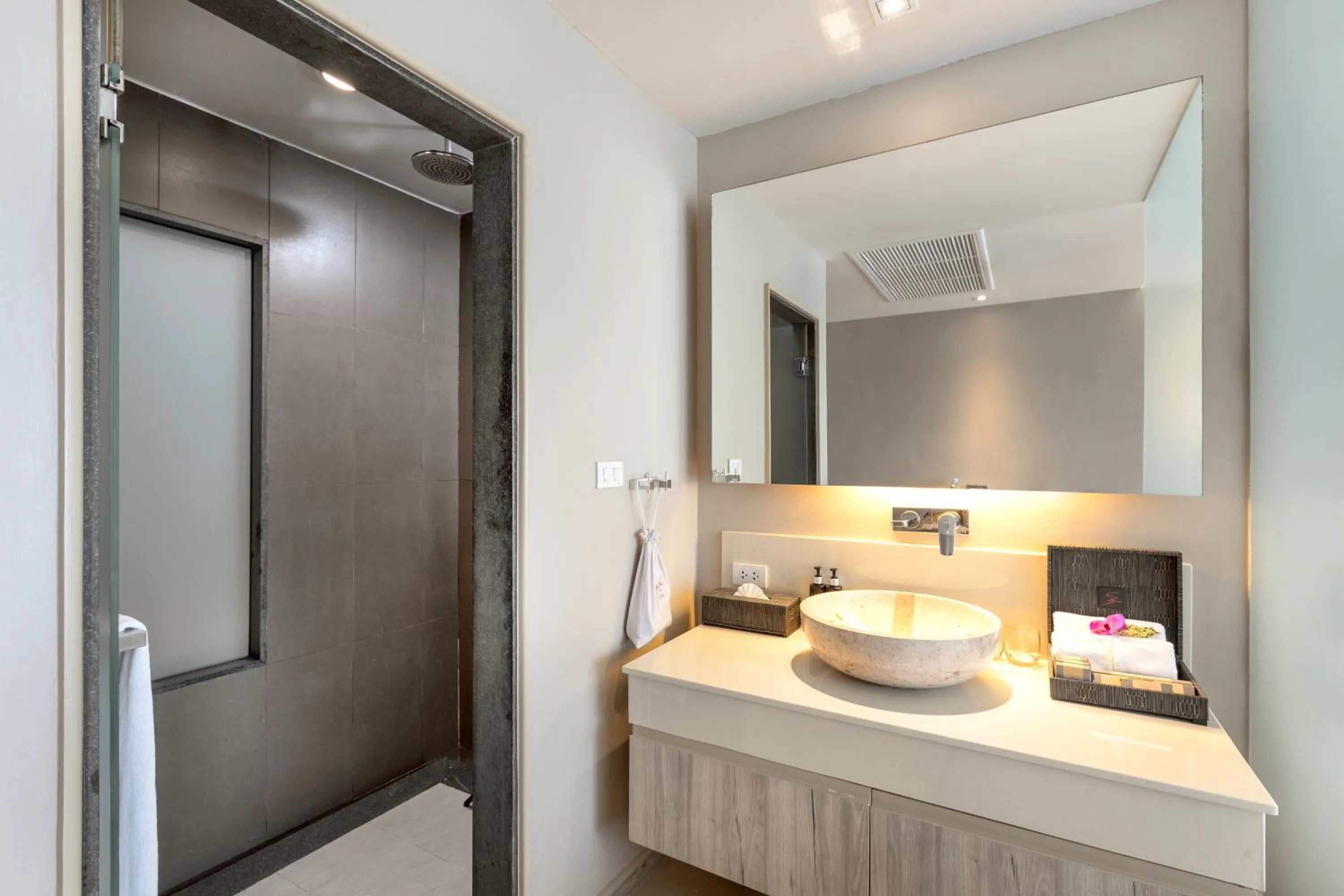 Shower in Cape Sienna Phuket Gourmet Hotel & Villas - SHA Extra Plus
