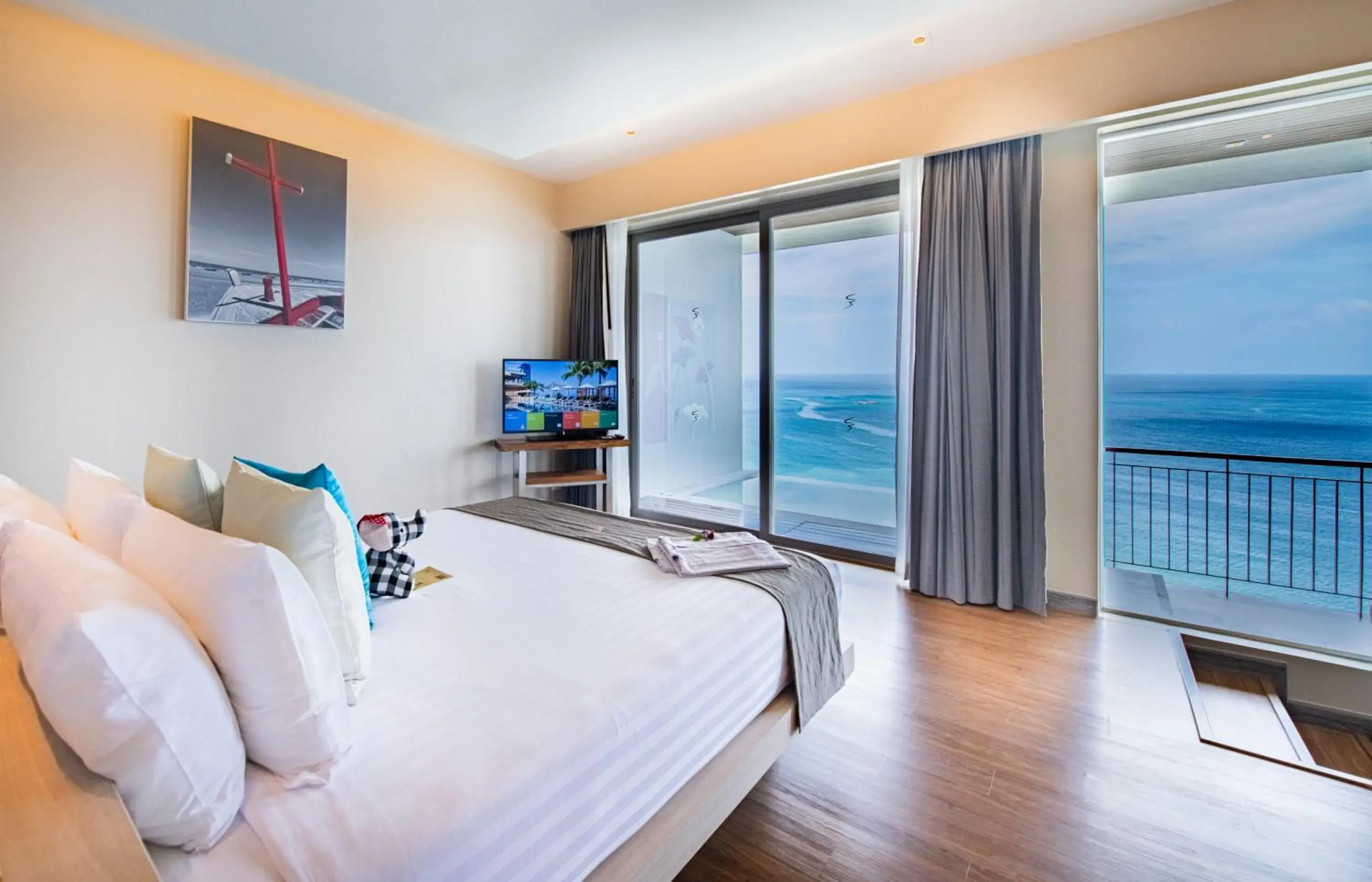 TV and multimedia, Bed in Cape Sienna Phuket Gourmet Hotel & Villas - SHA Extra Plus TV and multimedia, Bed in Cape Sienna Phuket Gourmet Hotel & Villas - SHA Extra Plus