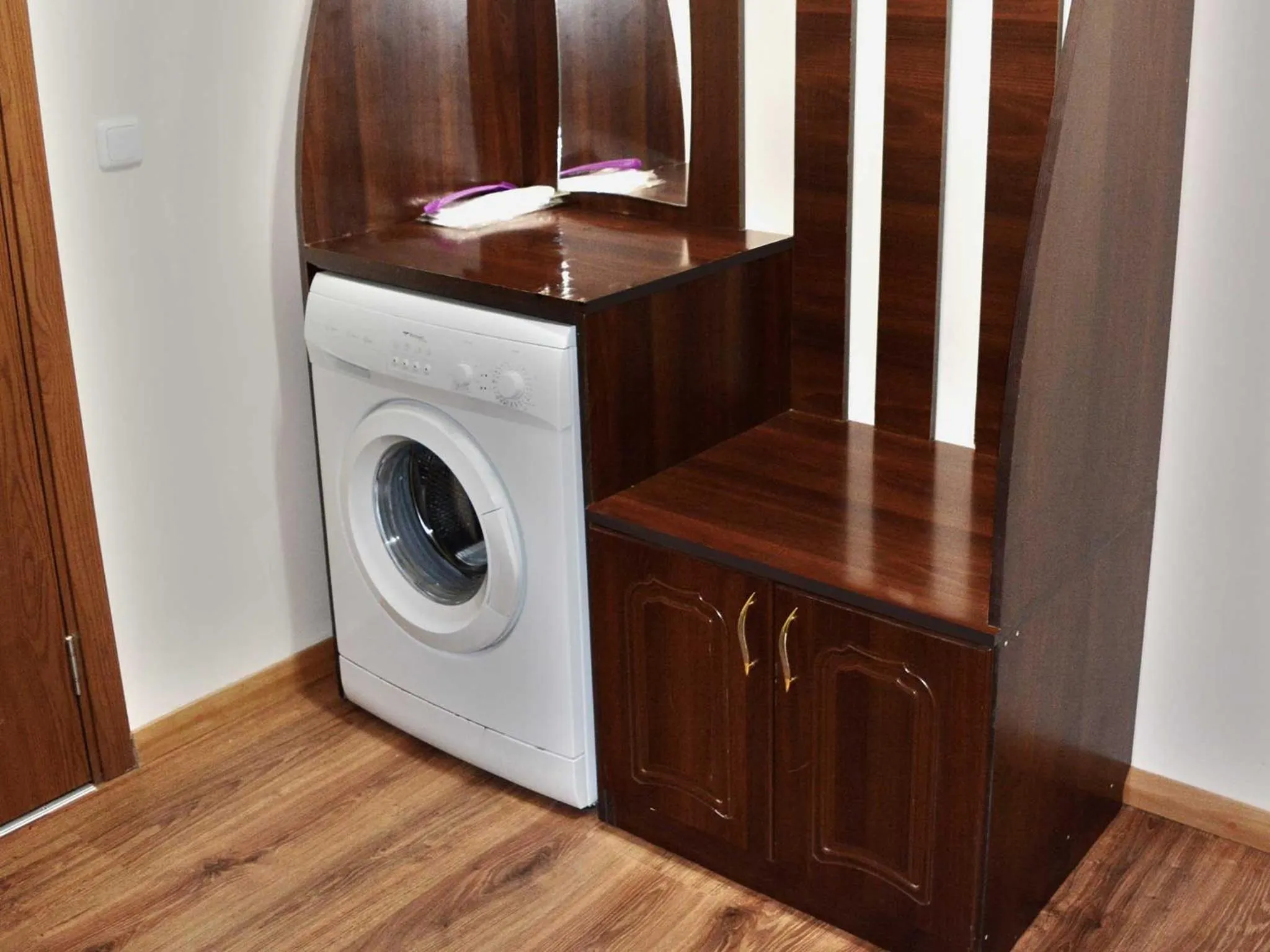 Decorative detail in Family Hotel