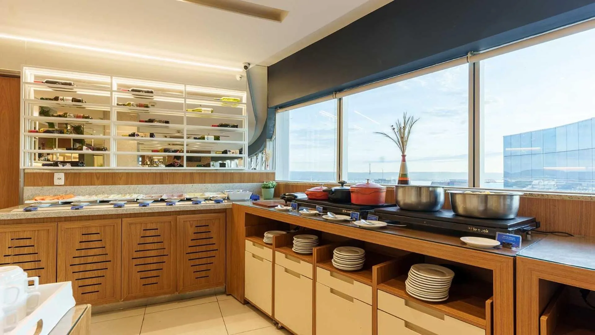 Food in Fusion Hplus Express +